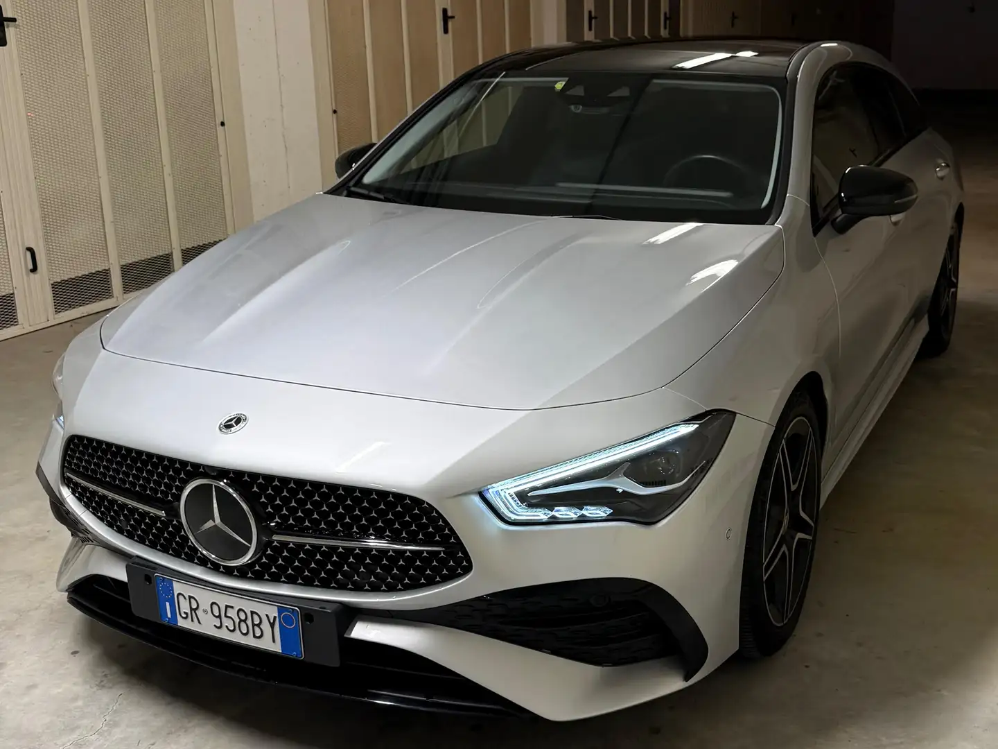 Mercedes-Benz CLA 200 CLA Sh.Brake - X118 2023 Shooting Brake d AMG Line Argento - 2