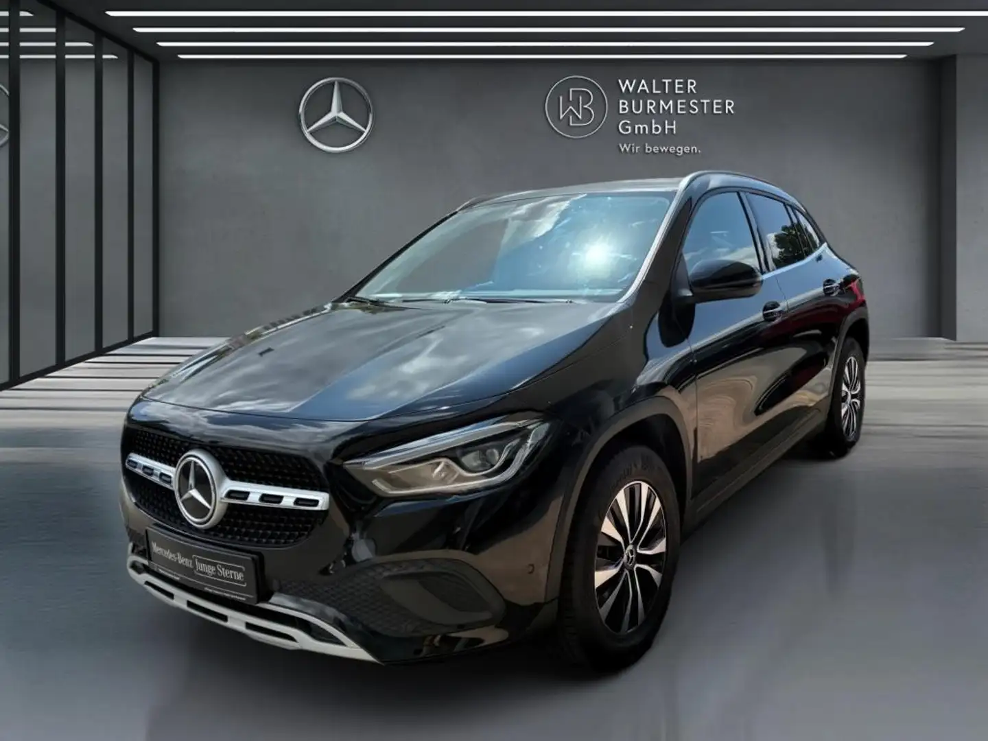 Mercedes-Benz GLA 220 d +PANO+MBUX+Ambiente+AHK+SHZ+AUT+PDC Zwart - 1