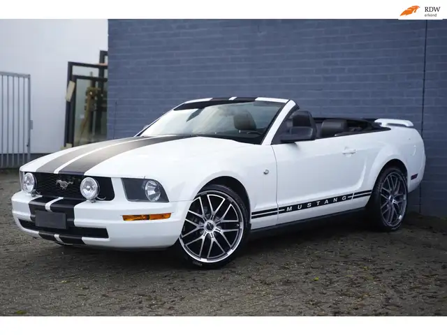 Ford Mustang USA 4.0 V6 Cabrio Handbak, Leder, Lage km-stand!