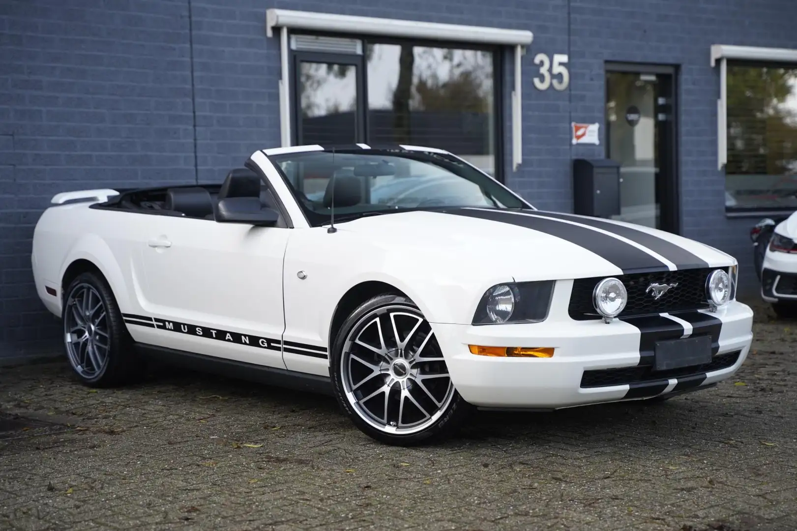 Ford Mustang USA 4.0 V6 Cabrio Handbak, Leder, Lage km-stand! Wit - 2