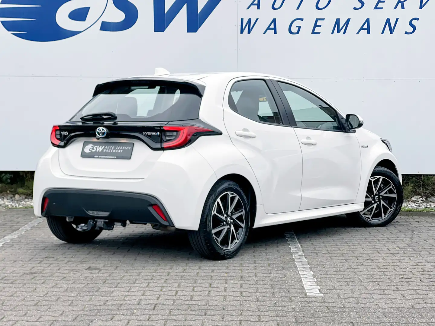 Toyota Yaris 1.5 Hybrid Dynamic | Trekhaak | LED | ACC | Stoelv Wit - 2