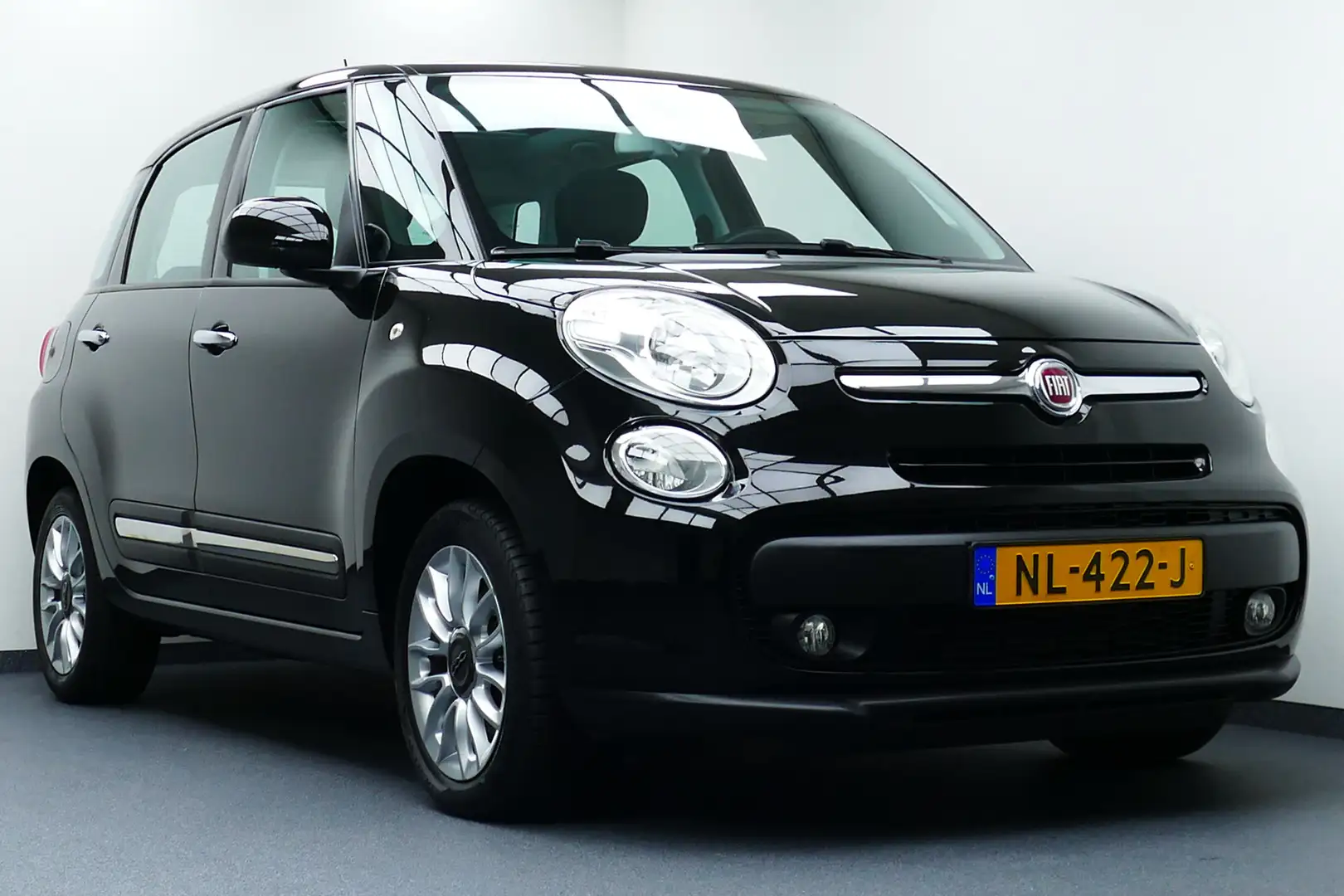 Fiat 500L 0.9 TwinAir Lounge 1-Eig. Panodak, Clima, Cruise, Zwart - 2