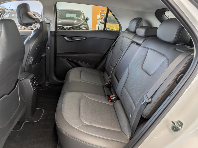 Kia e-Niro Niro EV Inspiration 64,8-kWh Wärmepumpe — photo 9
