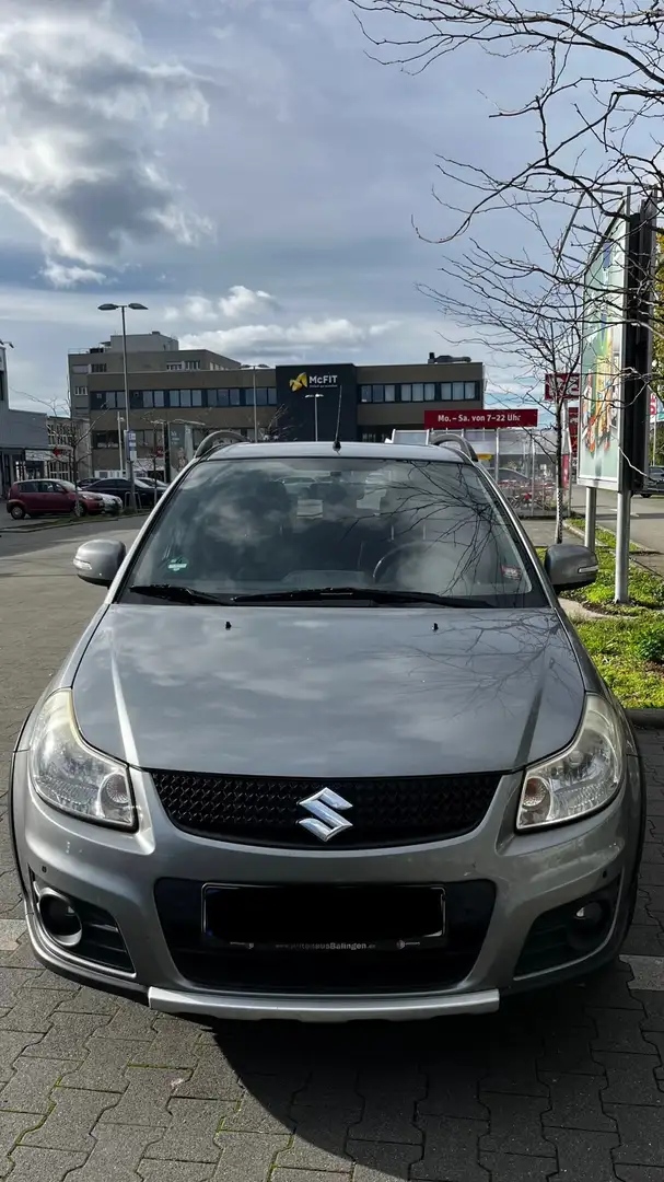 Suzuki SX4 SX4 2.0 DDiS 4x4 Comfort Silber - 2