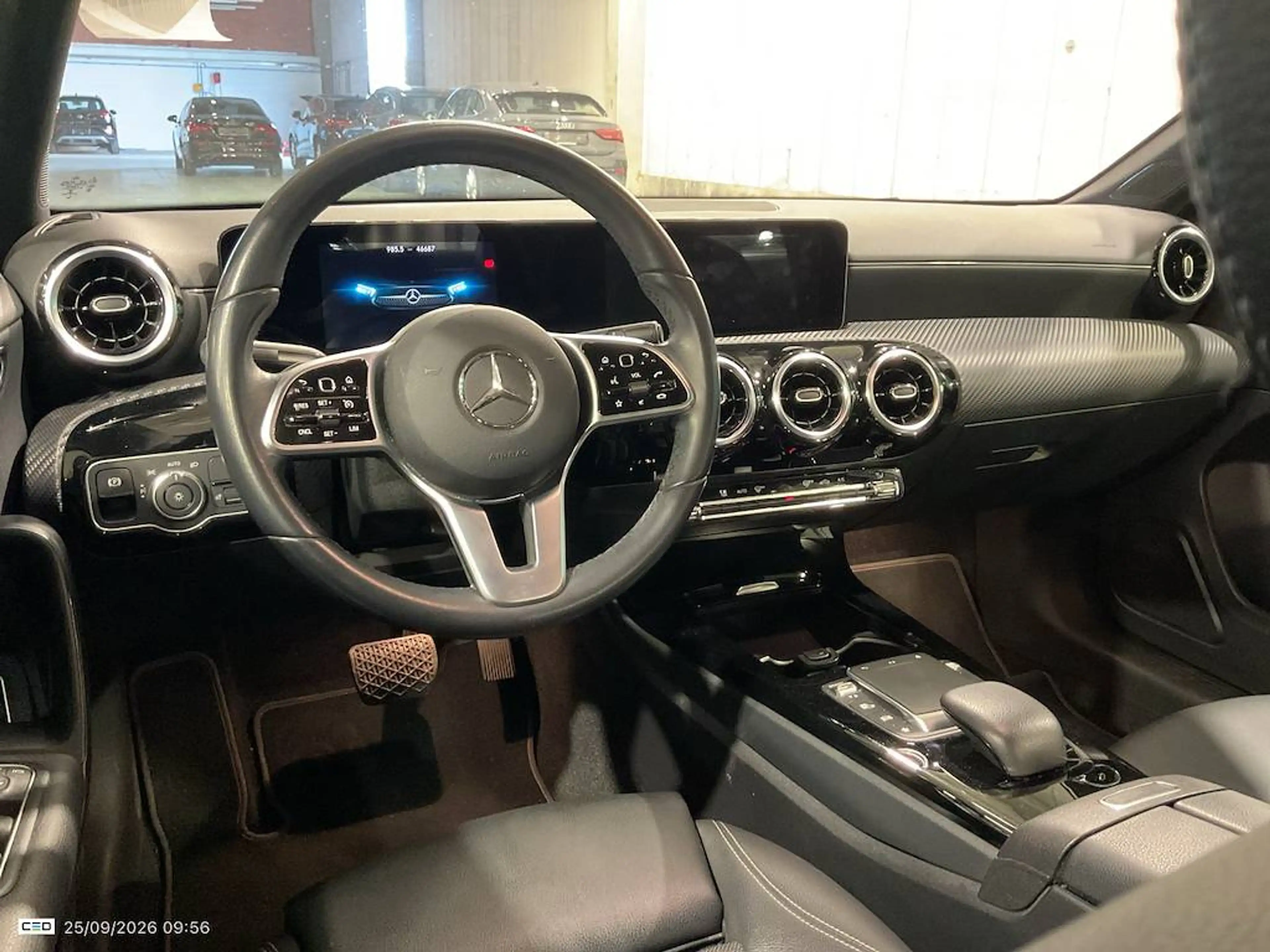 Mercedes-Benz A 180 Business Line - GPS - CAMERA - FULL LED - SIEGES SPORT CHAUFFANTS — photo 6