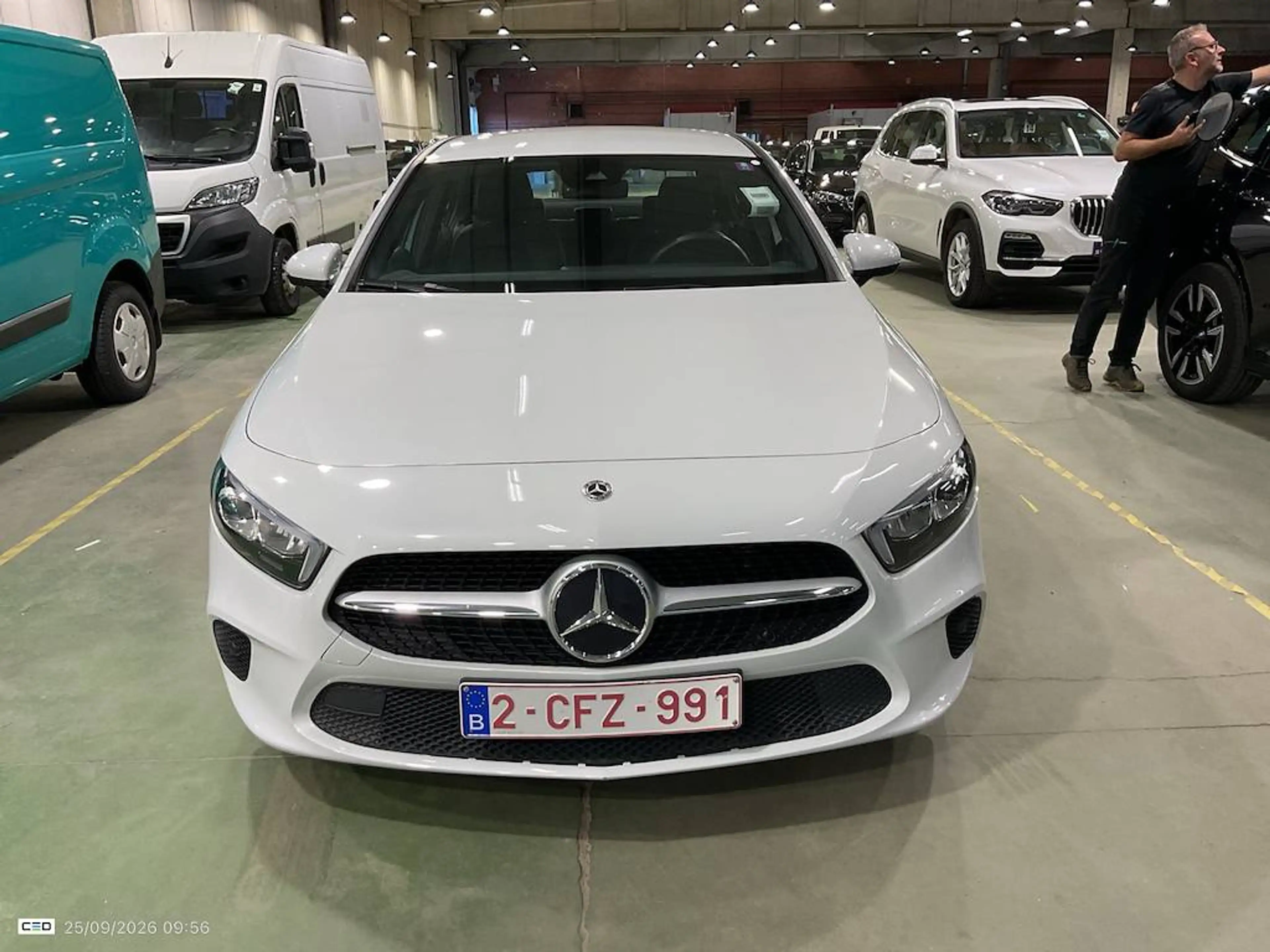 Mercedes-Benz A 180 Business Line - GPS - CAMERA - FULL LED - SIEGES SPORT CHAUFFANTS — photo 2