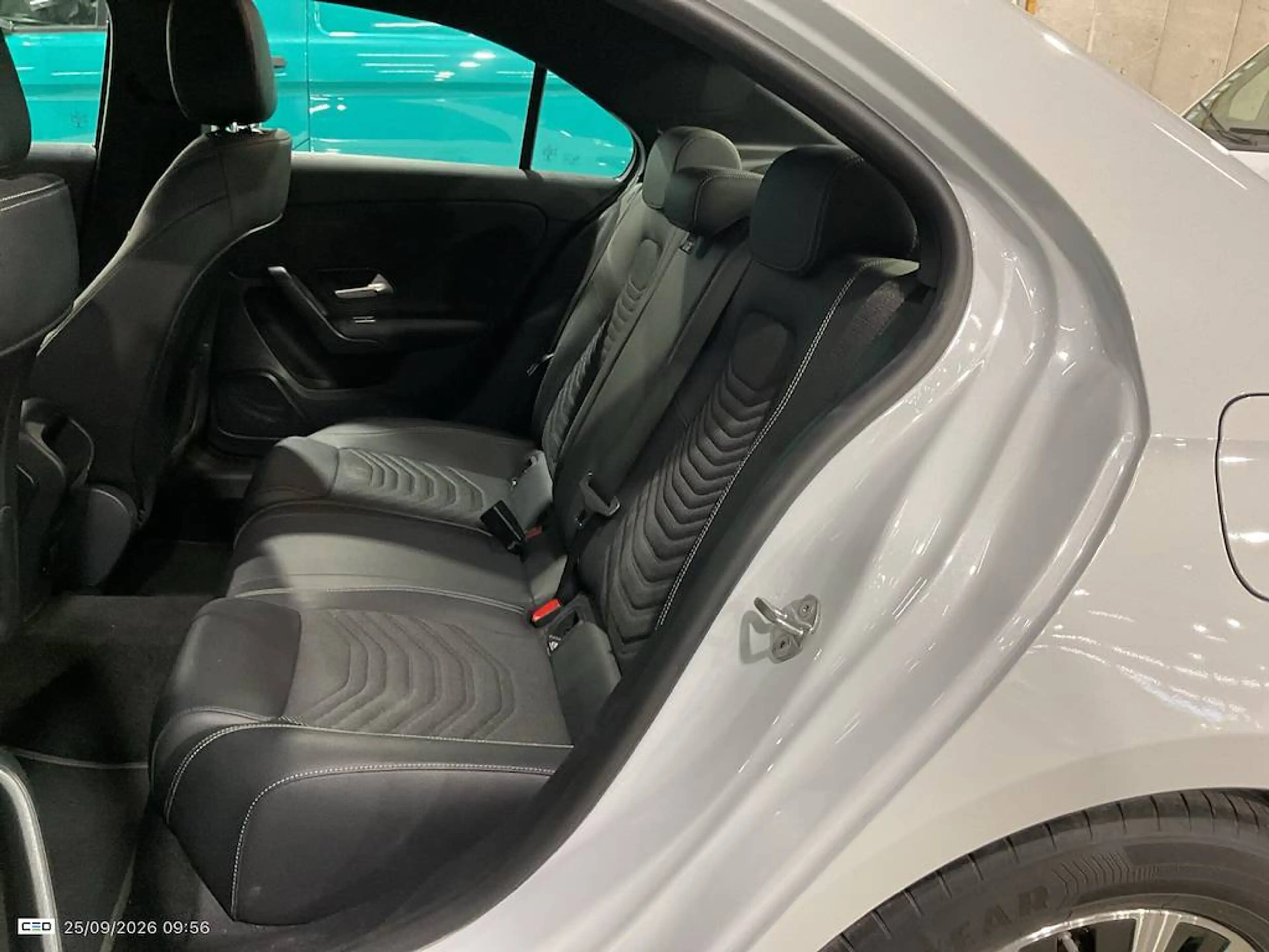 Mercedes-Benz A 180 Business Line - GPS - CAMERA - FULL LED - SIEGES SPORT CHAUFFANTS — photo 8