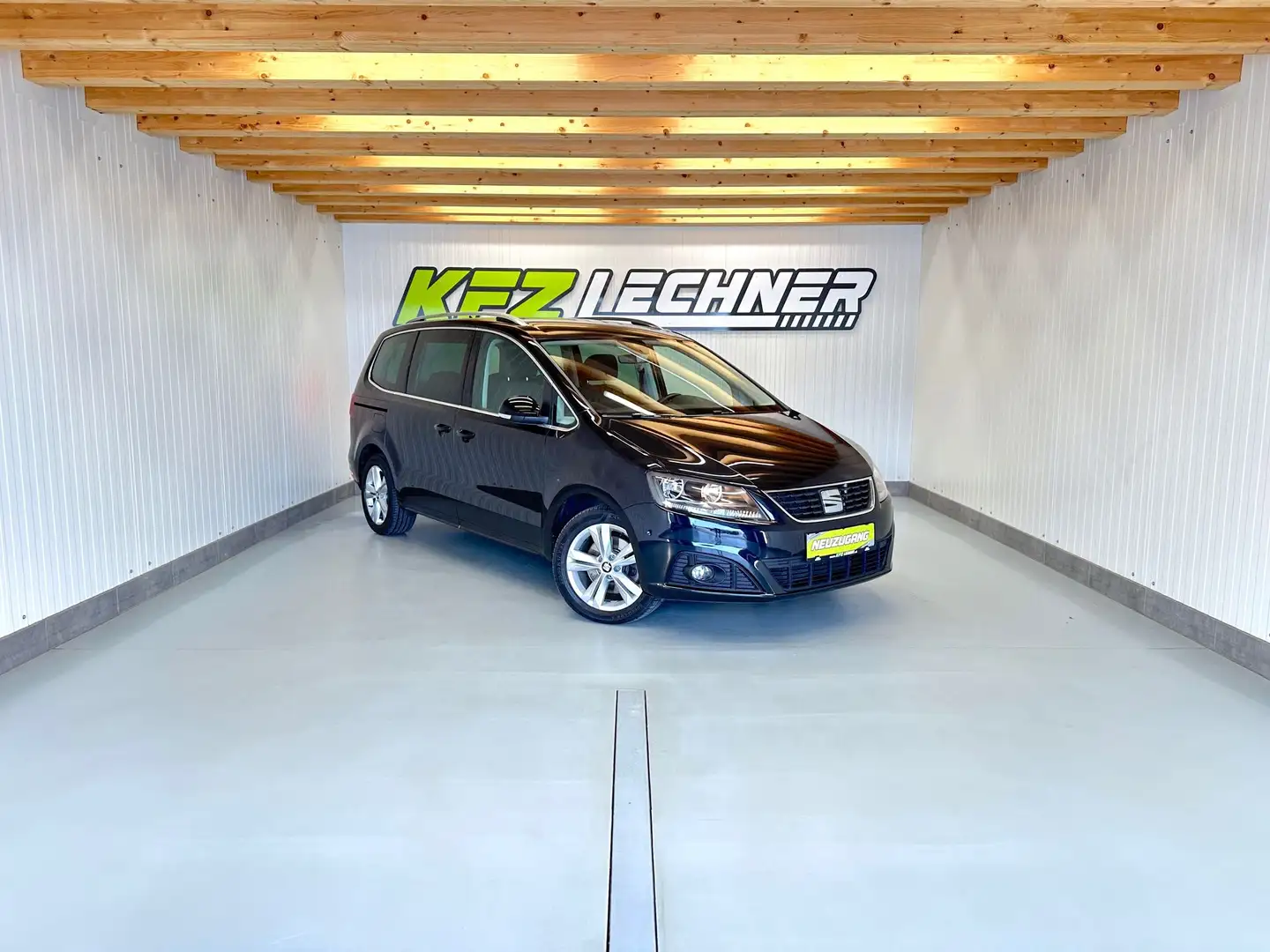 SEAT Alhambra 2.0 TDI Xcellence "R-KAM*NAVI*TEMPOMAT*7SITZ" Schwarz - 1