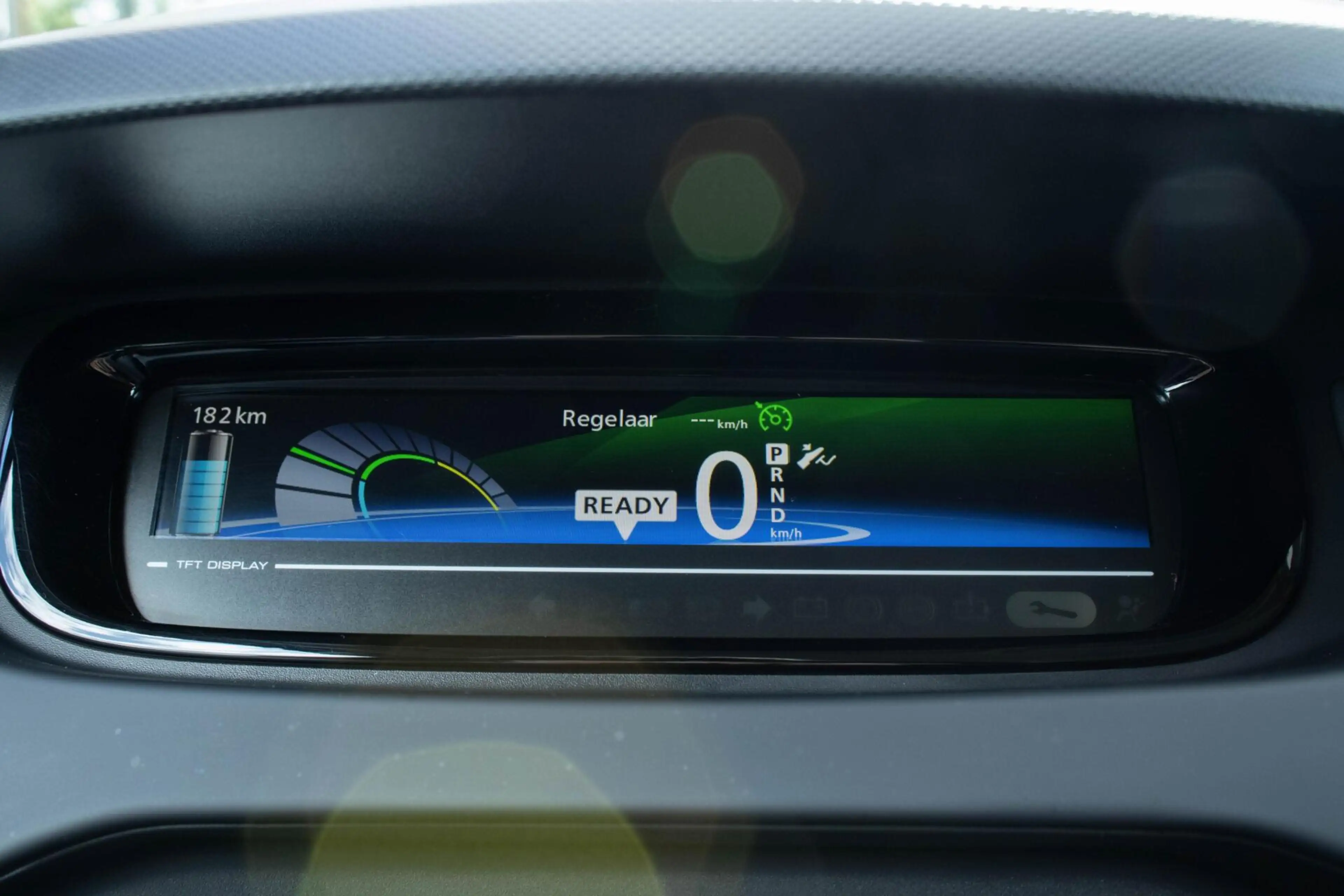 Renault ZOE R110 Limited 41 kWh|camera|85% SOH| — photo 27