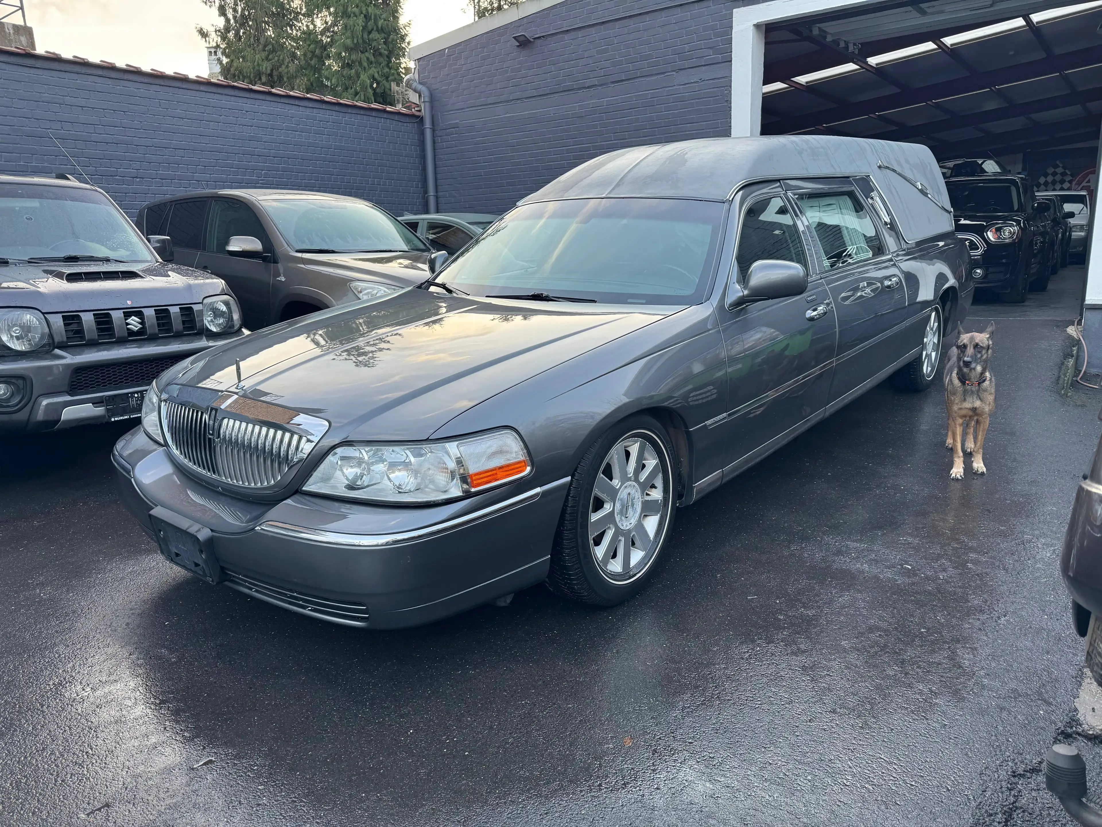 Lincoln Corbillard V8 Belge depuis neuf !! 106000 km