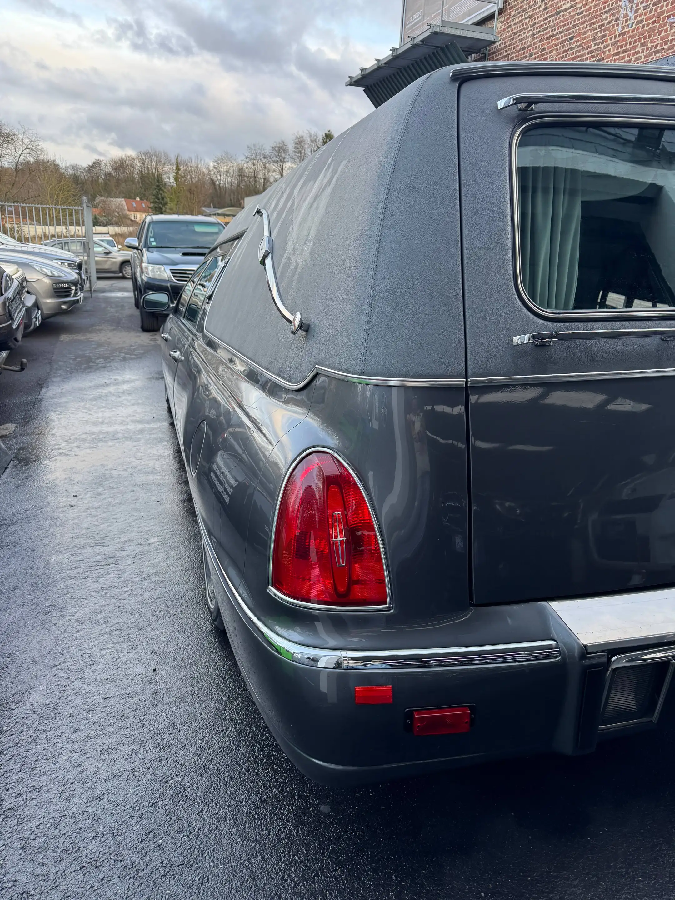 Lincoln Corbillard V8 Belge depuis neuf !! 106000 km — photo 10