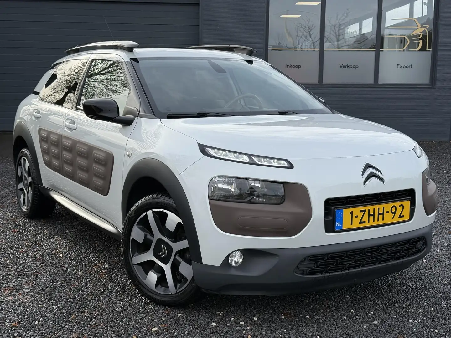 Citroen C4 Cactus 1.2 e-VTi Shine Navi,Pano,Camera,Cruise,Clima,Deal Wit - 2