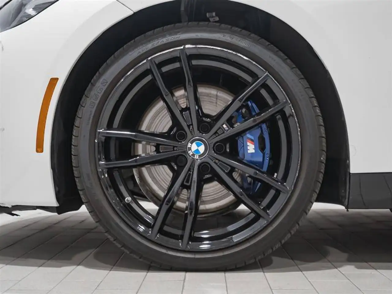BMW 2 Series снимка BMW 2 Series