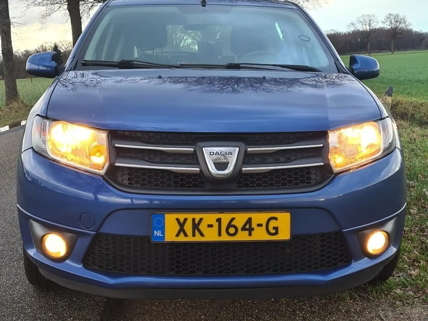 Dacia Sandero 1.2 16V LPG Blauw - 1