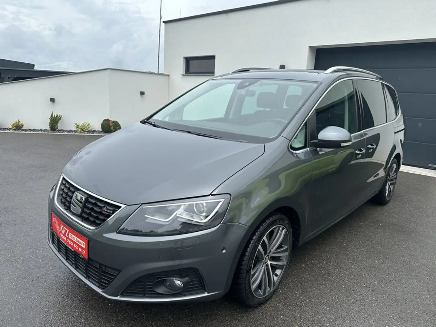 SEAT Alhambra FR 4Drive DSG/el. Türen/Panorama/AHK/ACC Gris - 1