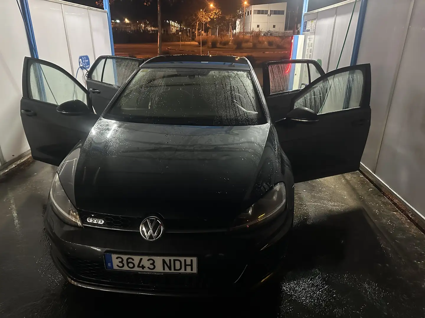 Volkswagen Golf GTD 2.0TDI CR BMT 184 - 2