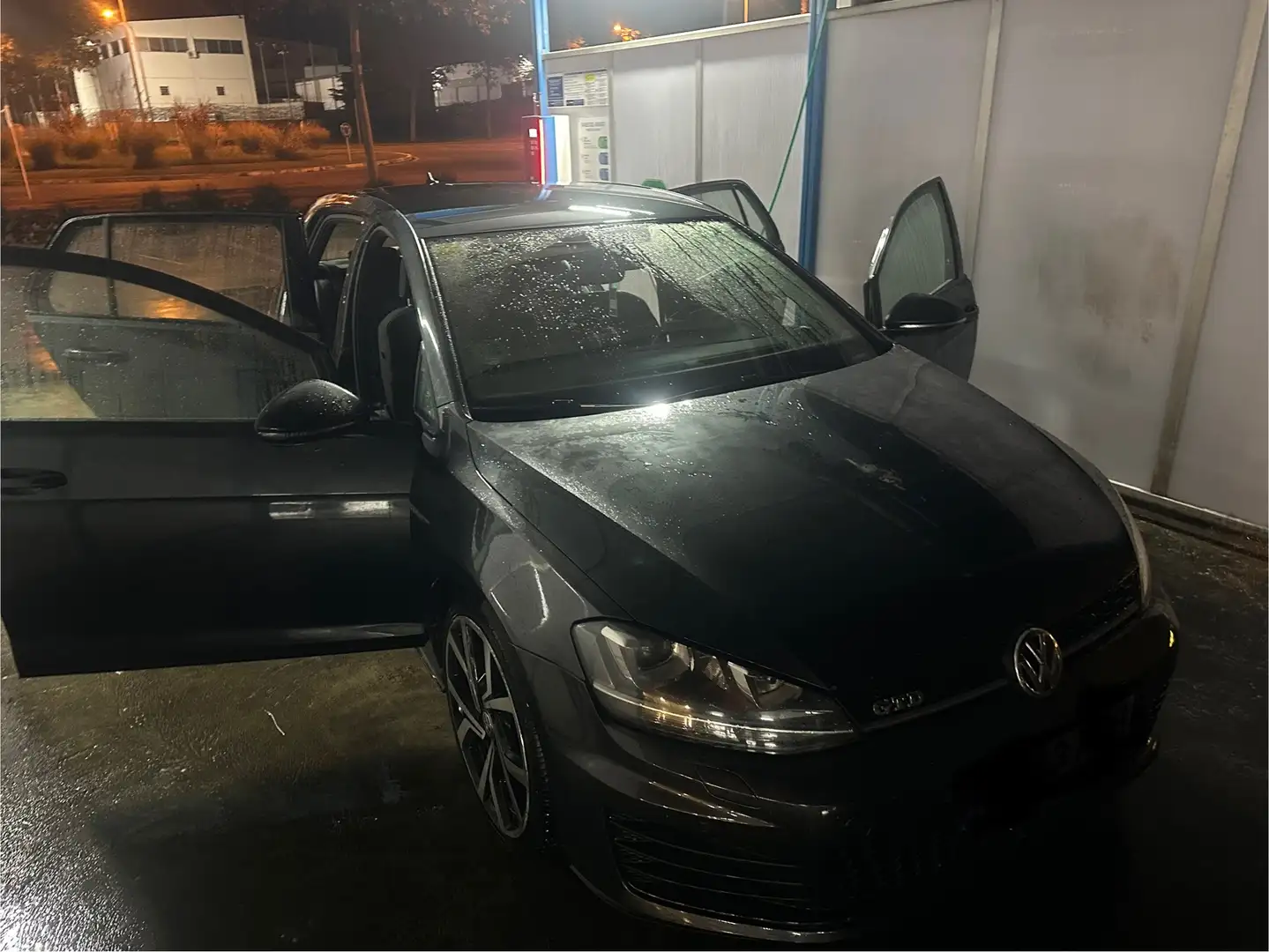 Volkswagen Golf GTD 2.0TDI CR BMT 184 - 1