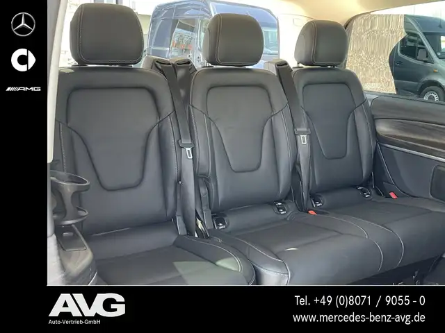 Mercedes-Benz V-Class view 6