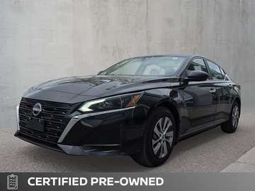 S AWD | Apple Car Play | Android Auto | Heated Seats |