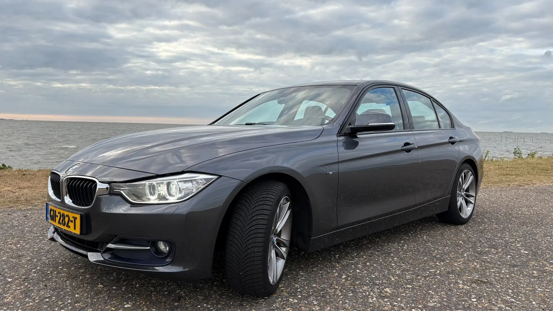 BMW 320 BMW 320d  EDE High Executive Sport Line M Grijs - 1
