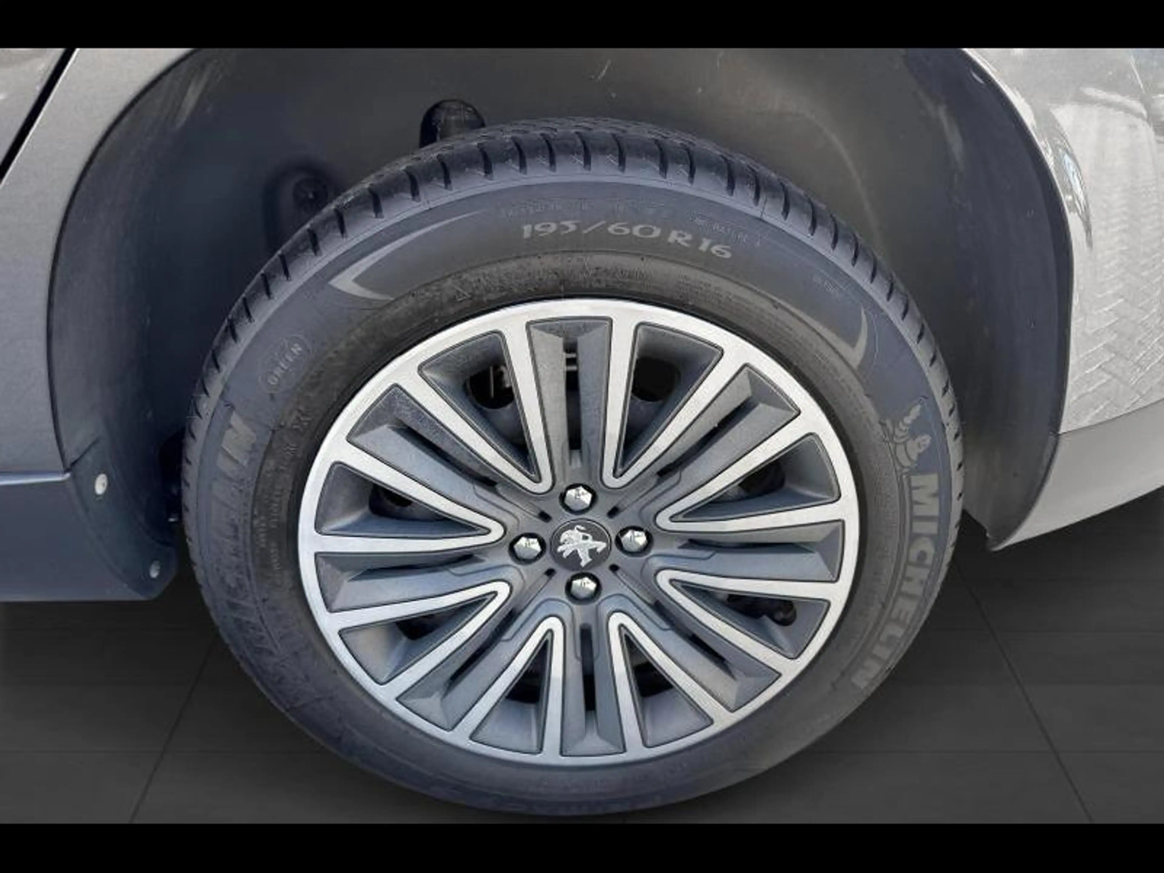 Peugeot 2008 Style | airco | GPS | sensoren | — photo 10