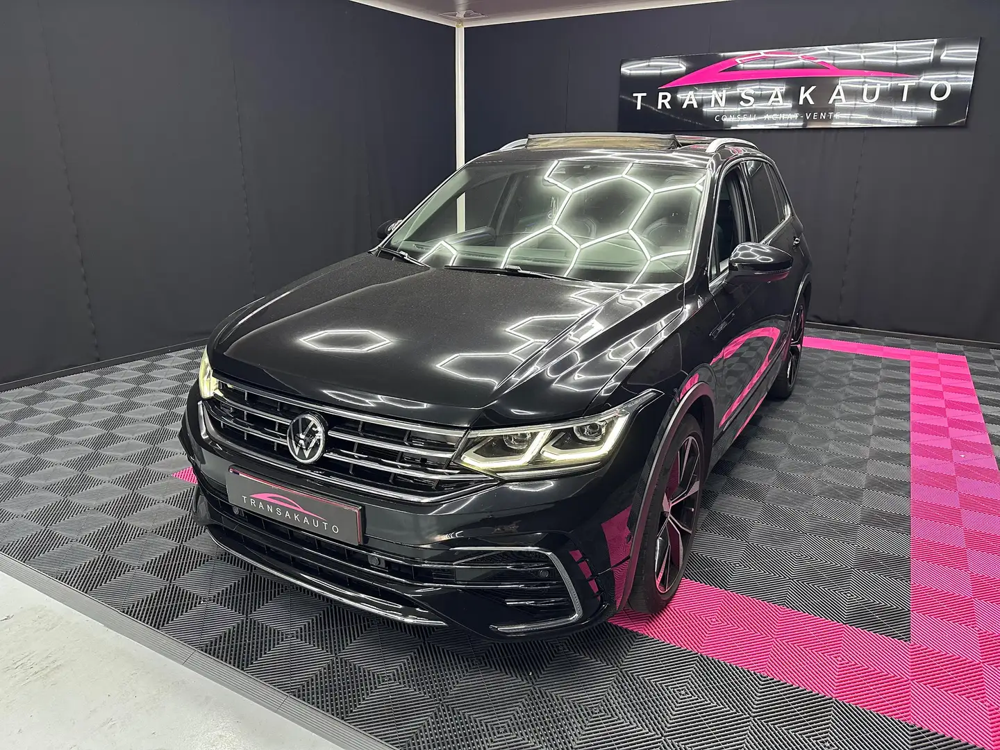 Volkswagen Tiguan Tiguan 1.5 TSI R-Line  DSG  GARANTIE 12 MOIS Schwarz - 2