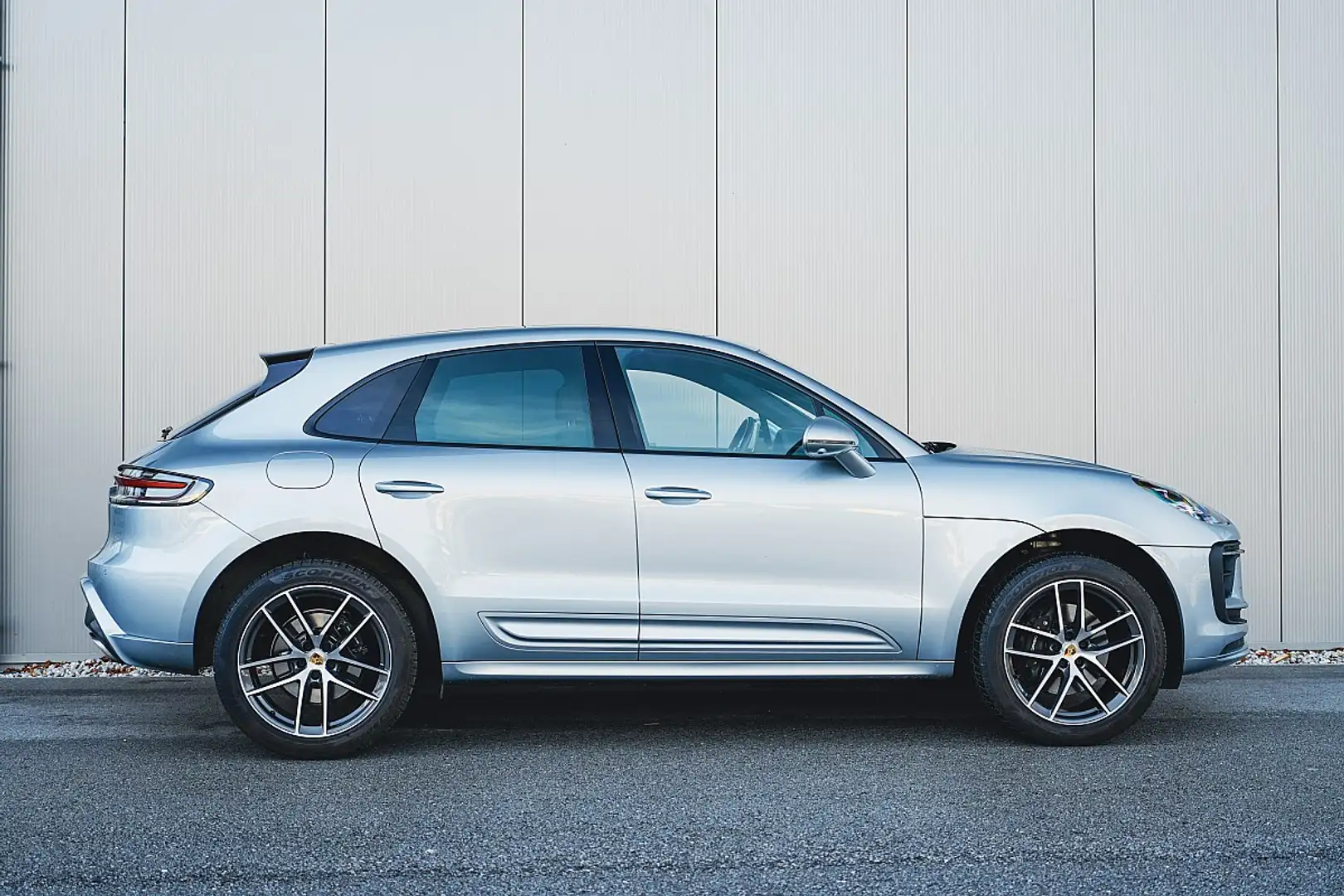 Porsche Macan Silber - 1