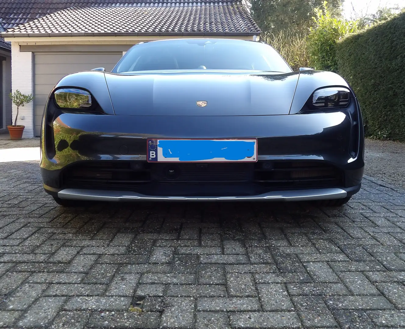 Porsche Taycan 4 Cross Turismo - 1