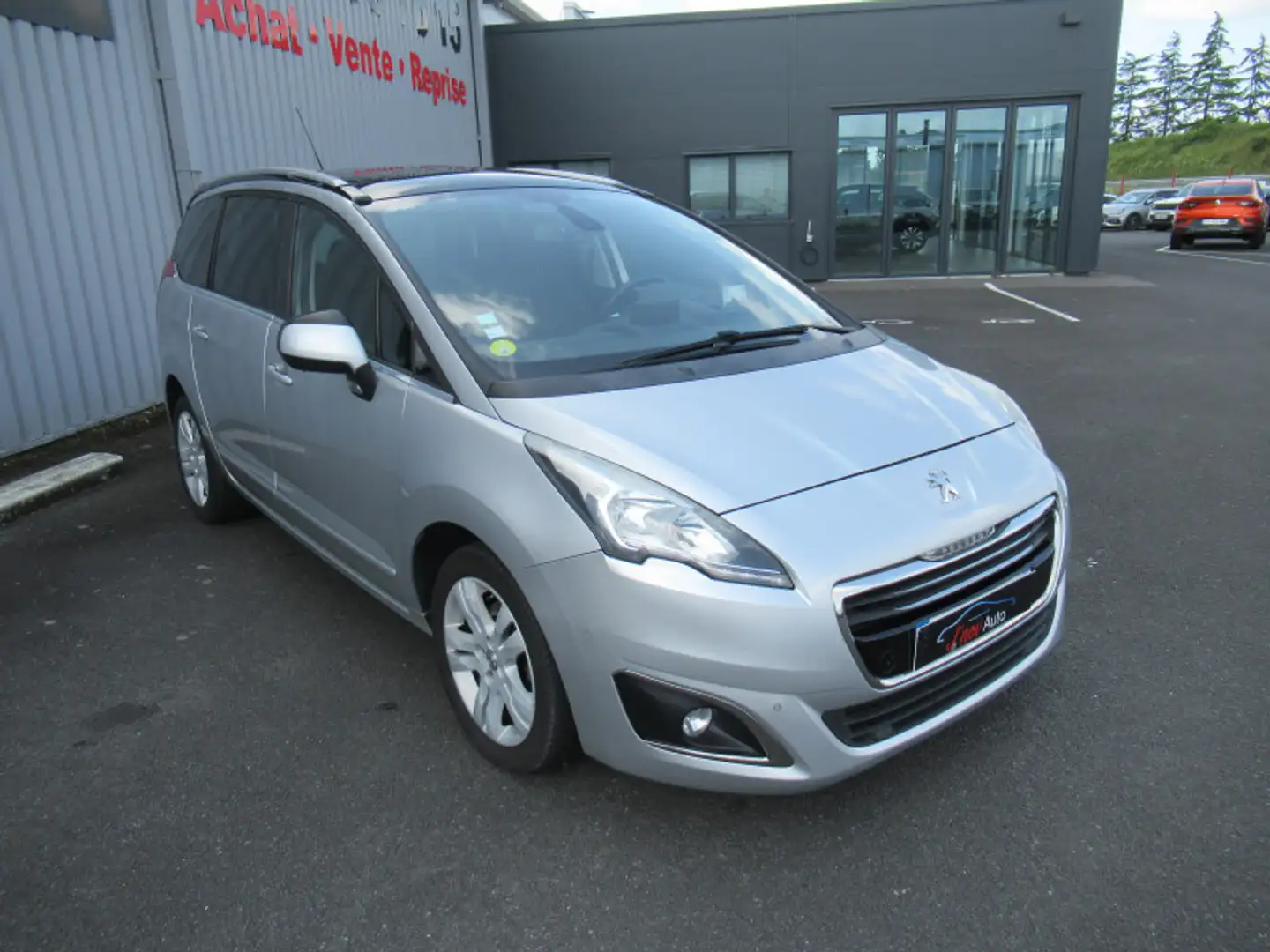 Peugeot 5008 1.6 BLUEHDI 120CH ALLURE S\u0026S EAT6 7PL - 2