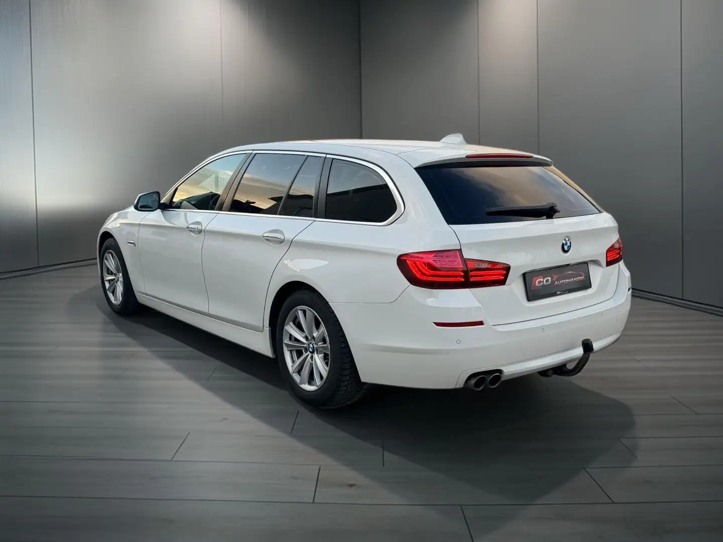 BMW 518 518d Österreich-Paket Touring Weiß - 2
