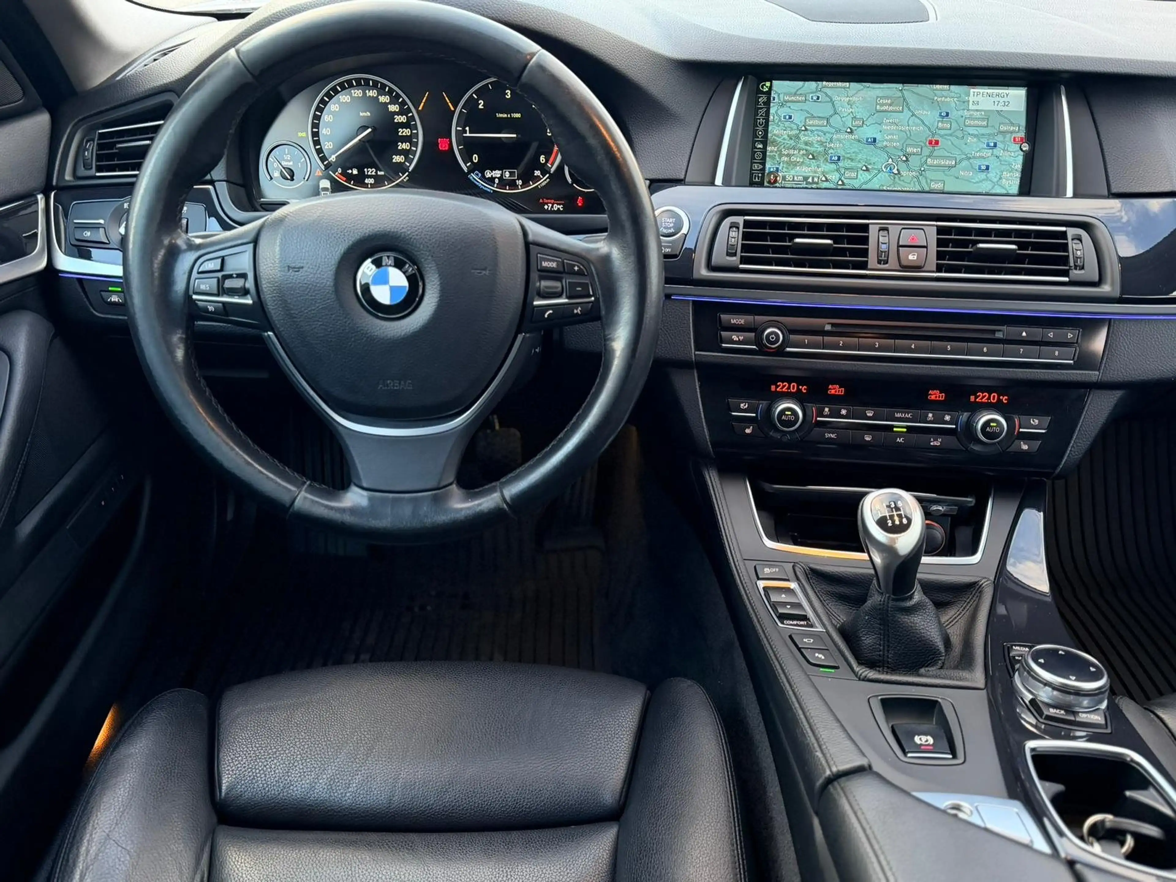 BMW 518 518d Österreich-Paket Touring — photo 10