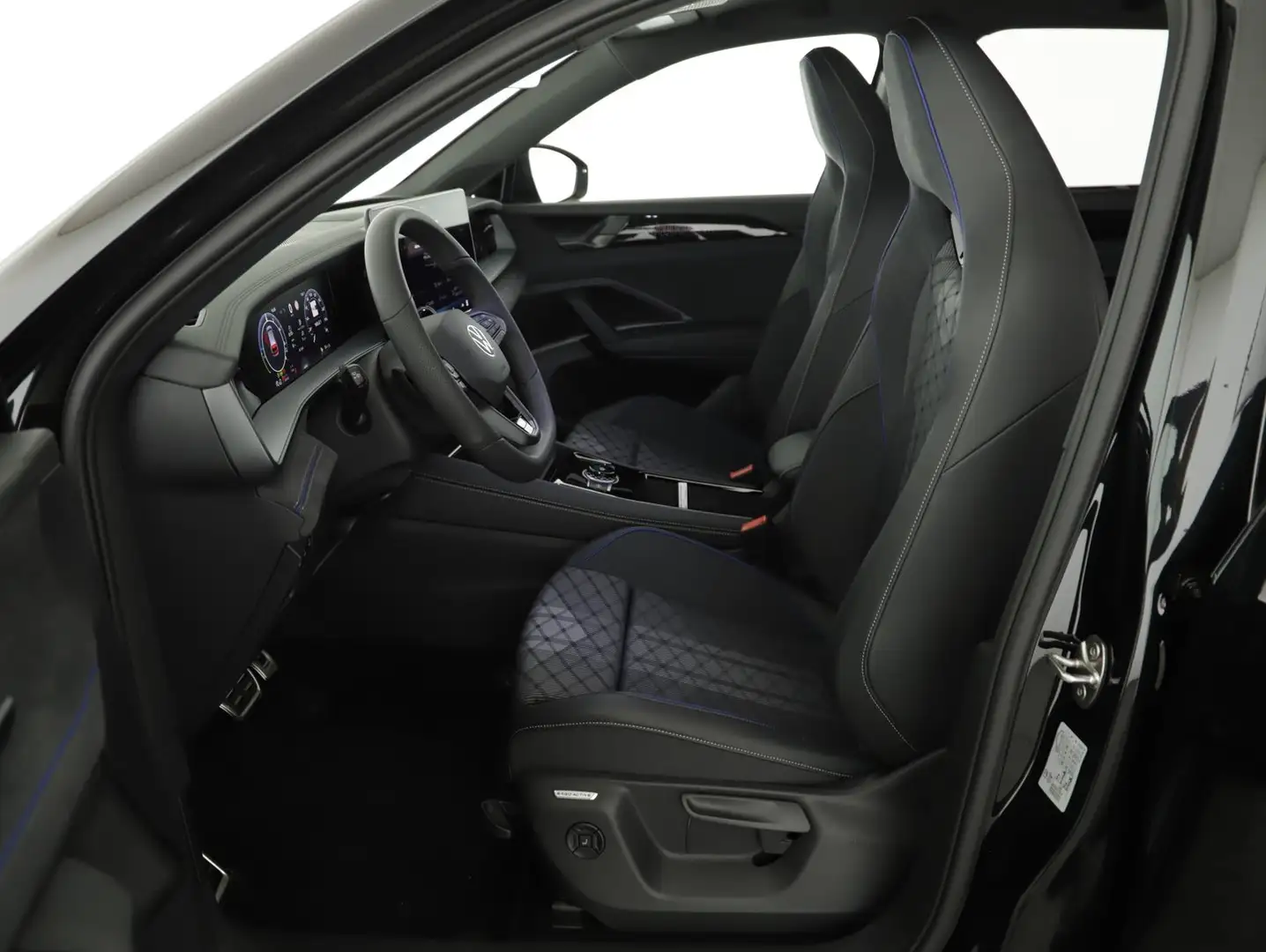 Volkswagen Tayron Sport eHybrid DSG 150kW Schwarz - 2