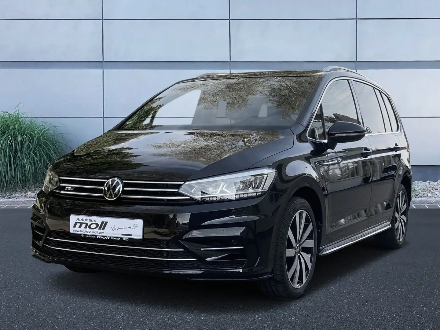 Volkswagen Touran Highline 1.5 TSI 110 kW DSG Schwarz - 1