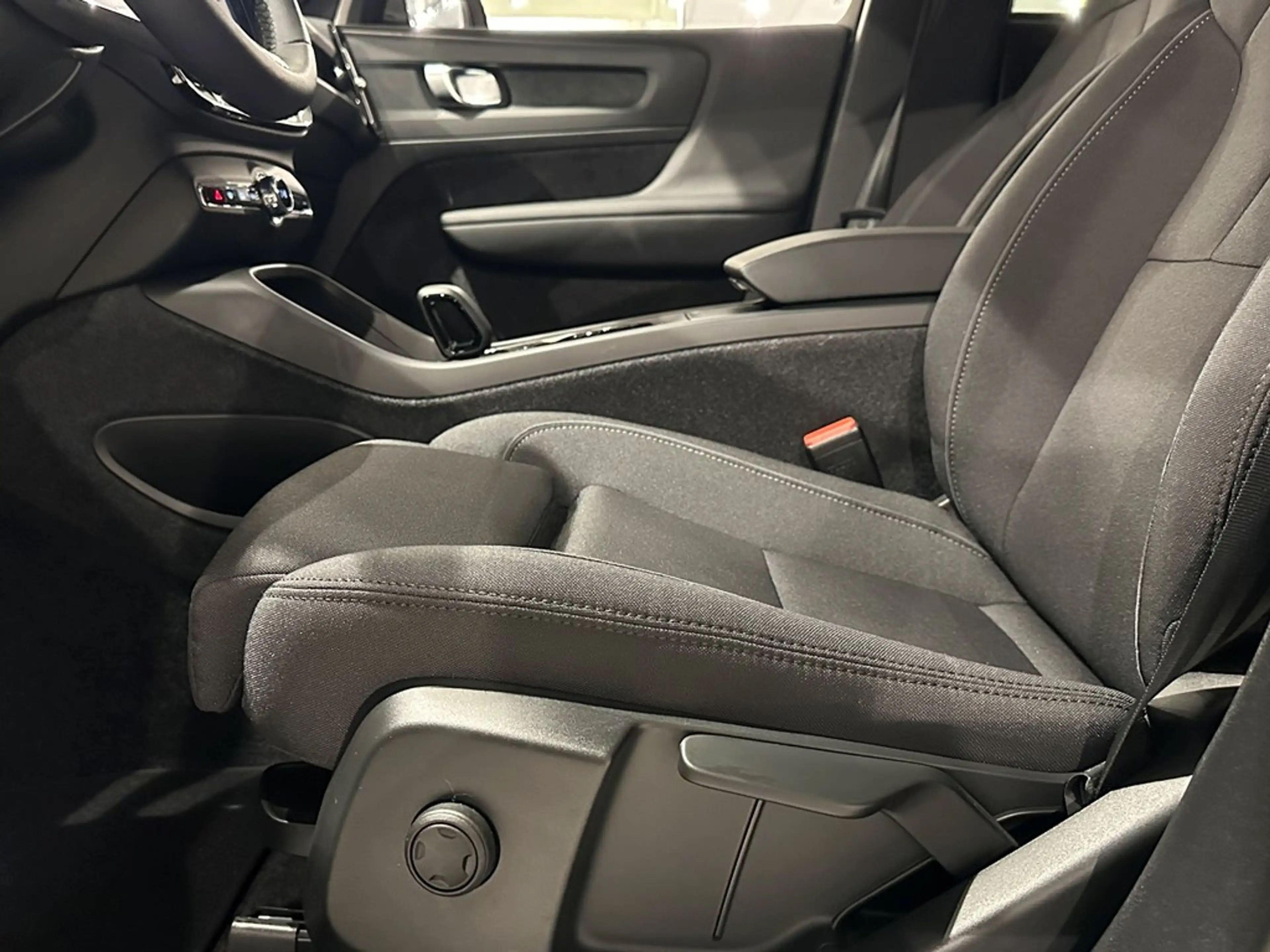 Volvo C40 Recharge Extended Range — photo 6