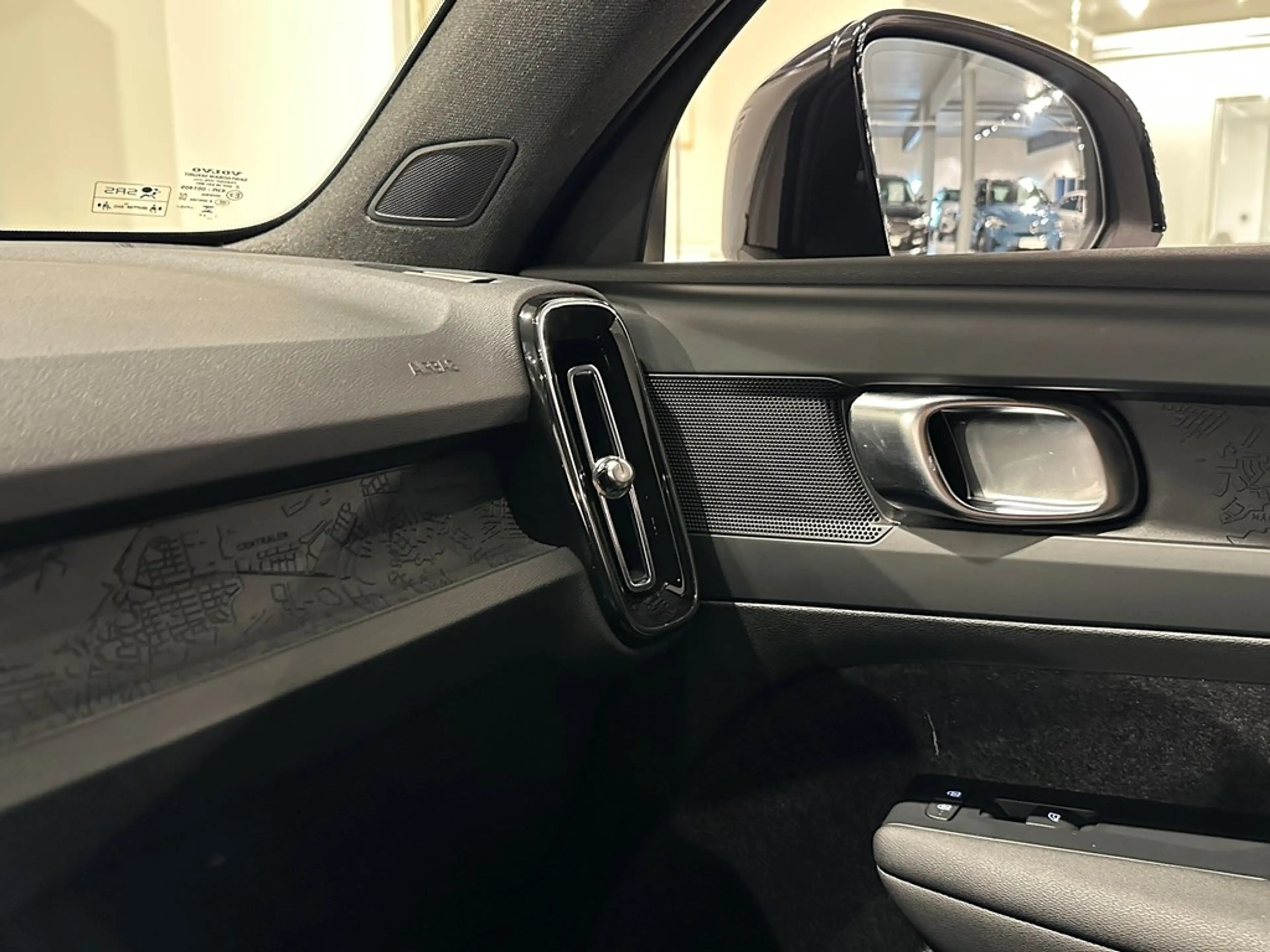 Volvo C40 Recharge Extended Range — photo 7