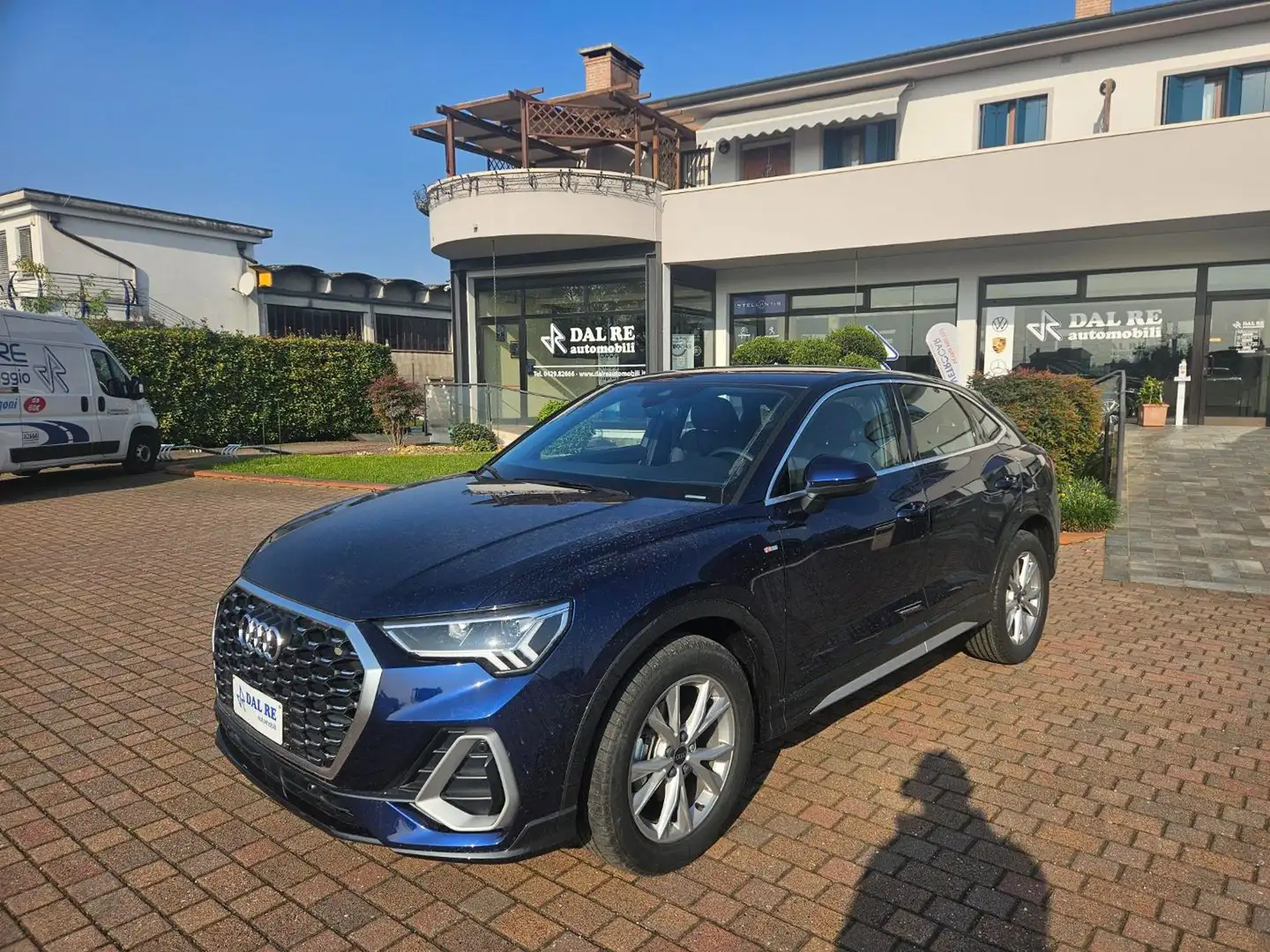 Audi Q3 SPB 35 TDI S tronic S line inteno e esterno Blu/Azzurro - 2