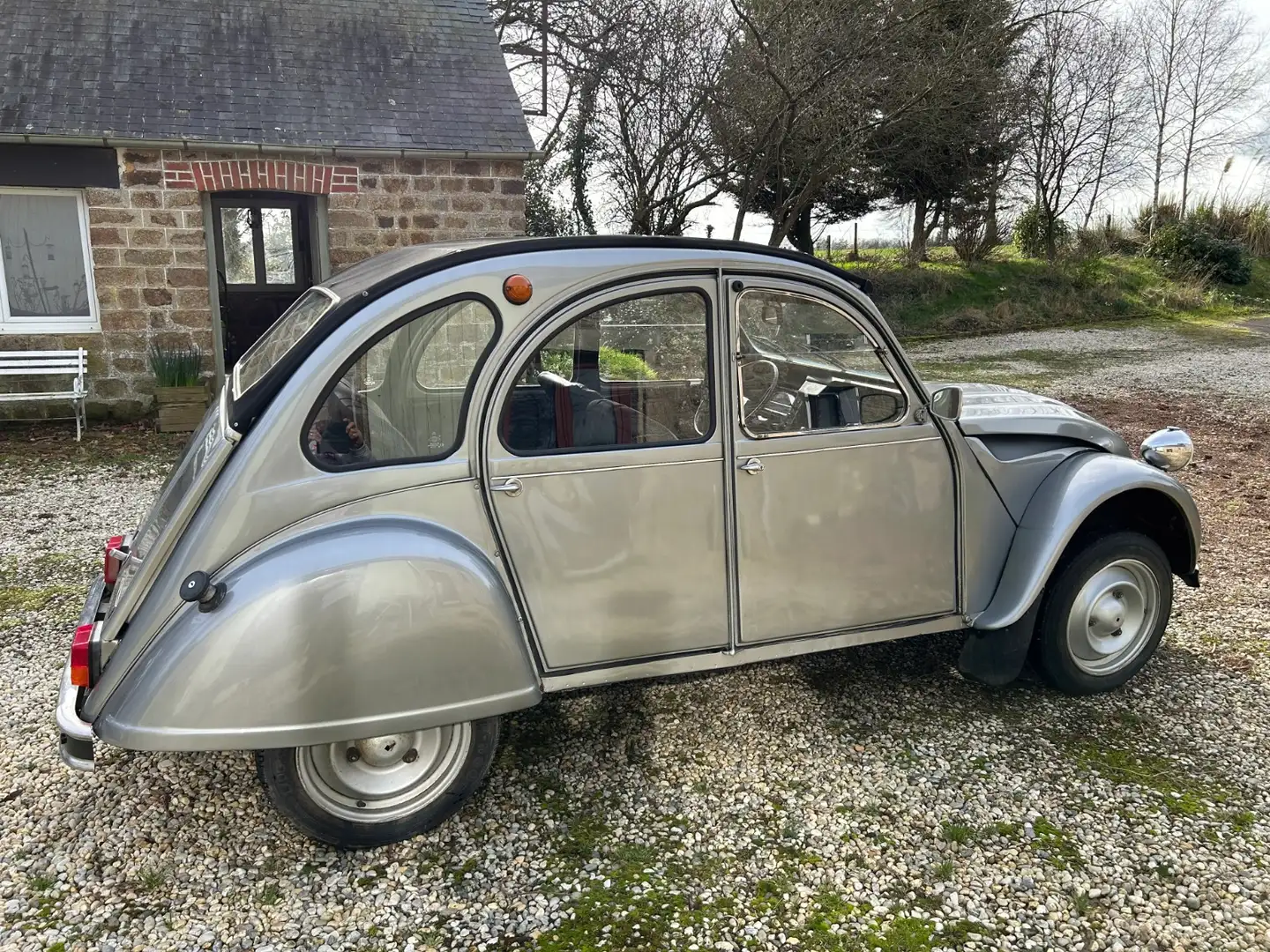 Citroen 2CV 6 Spéciale Gris - 2