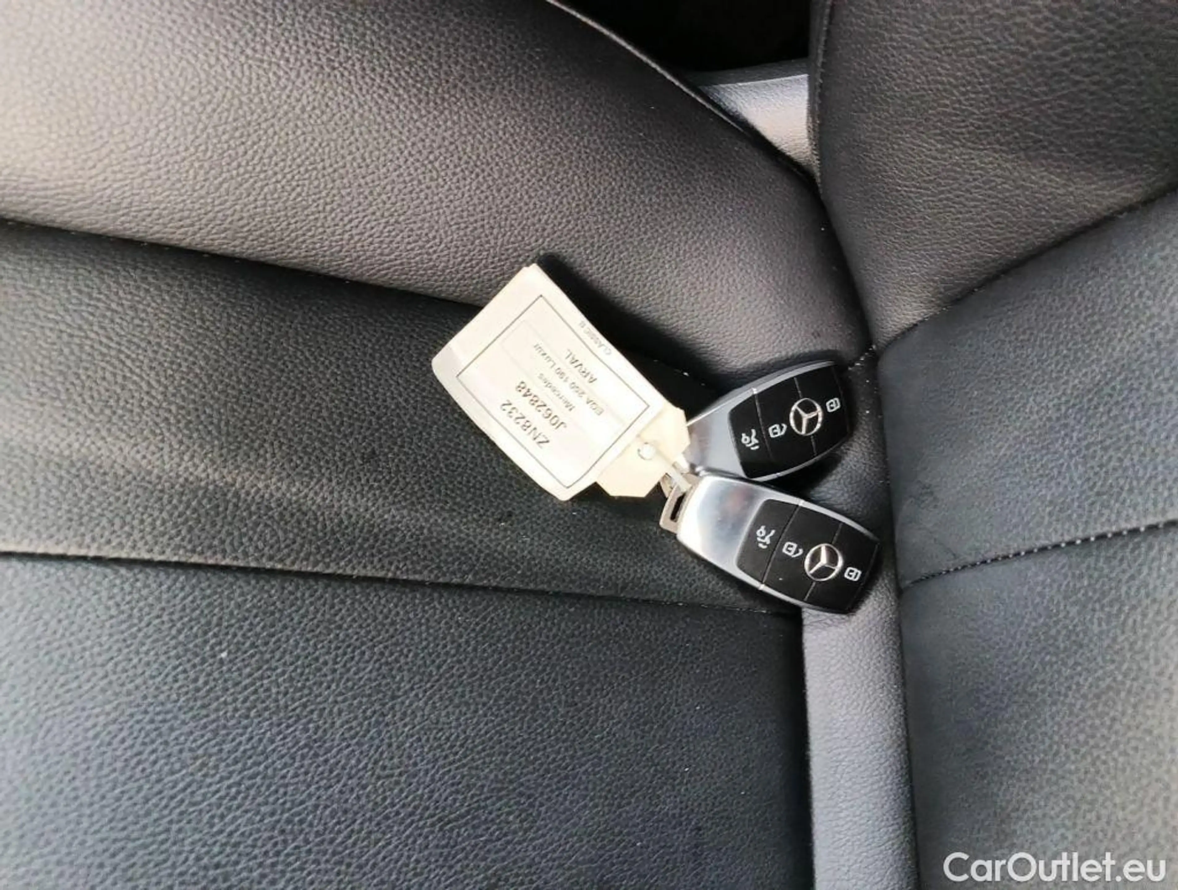 Mercedes-Benz EQA MERCEDES — photo 4