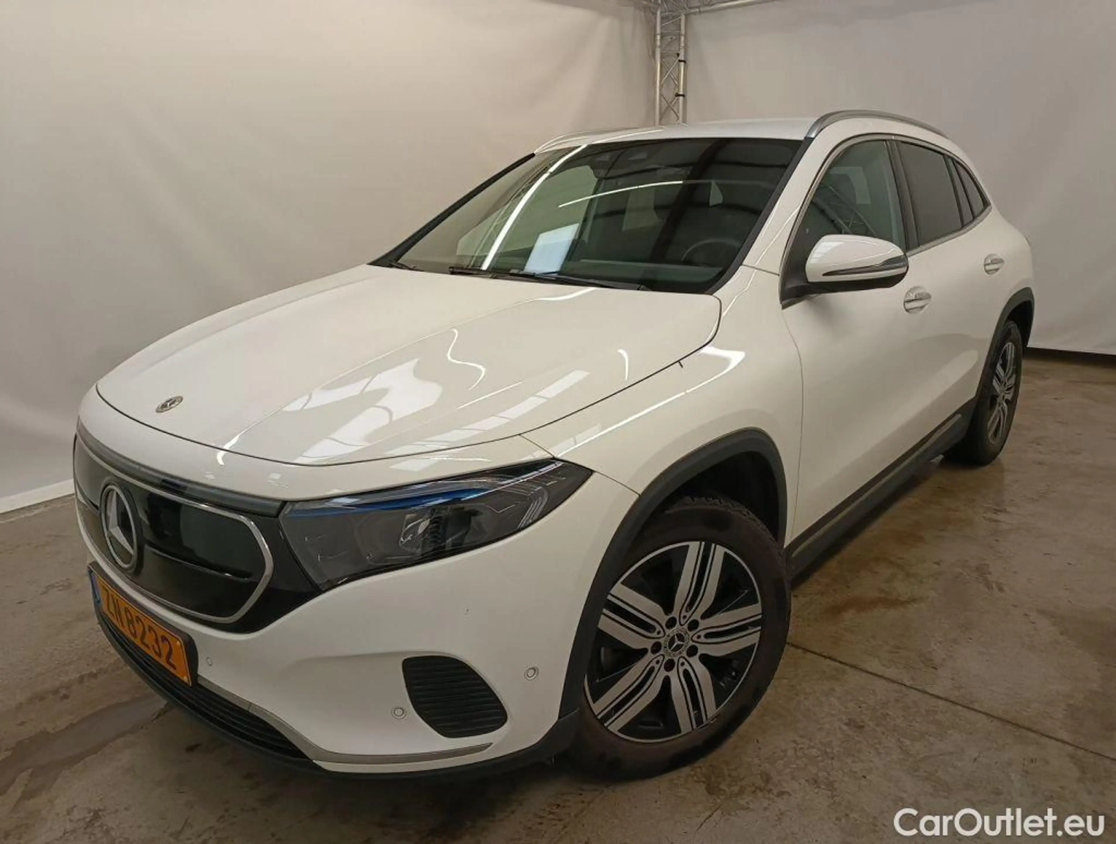 Mercedes-Benz EQA MERCEDES