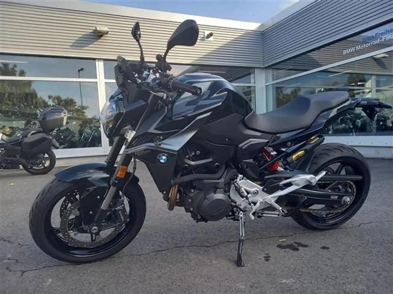 BMW F 900 R