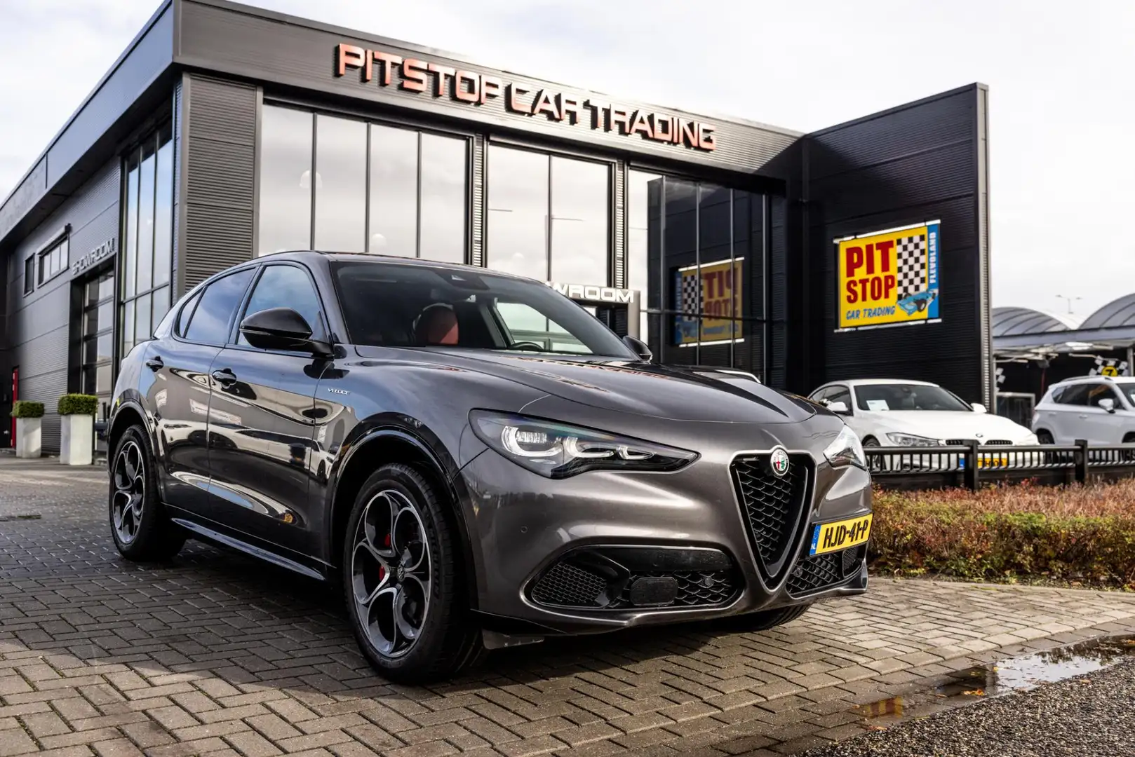 Alfa Romeo Stelvio 2.0 T GME AWD Veloce, 280 PK, ACC, Nieuwstaat! Grijs - 1