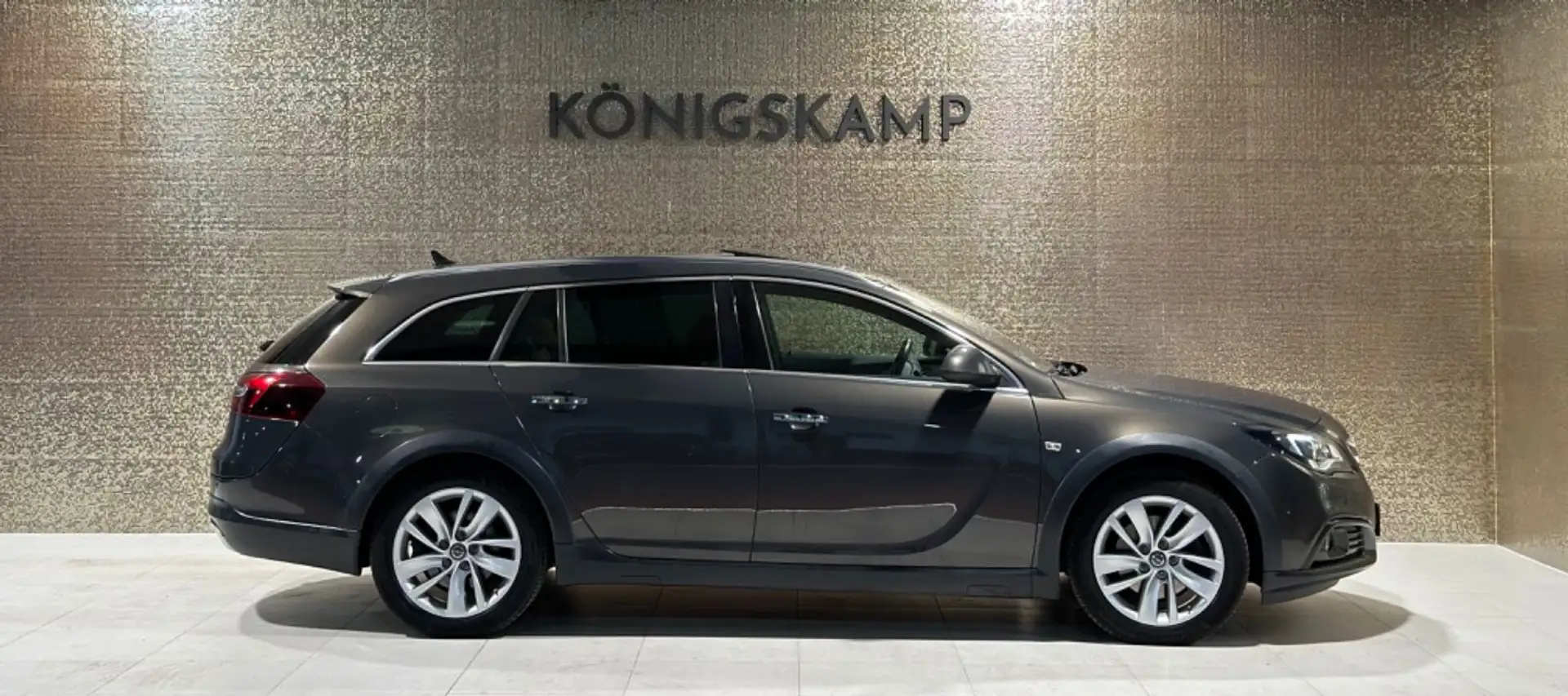 Opel Insignia A Country Tourer Basis *AHK * KAMERA* Grau - 2