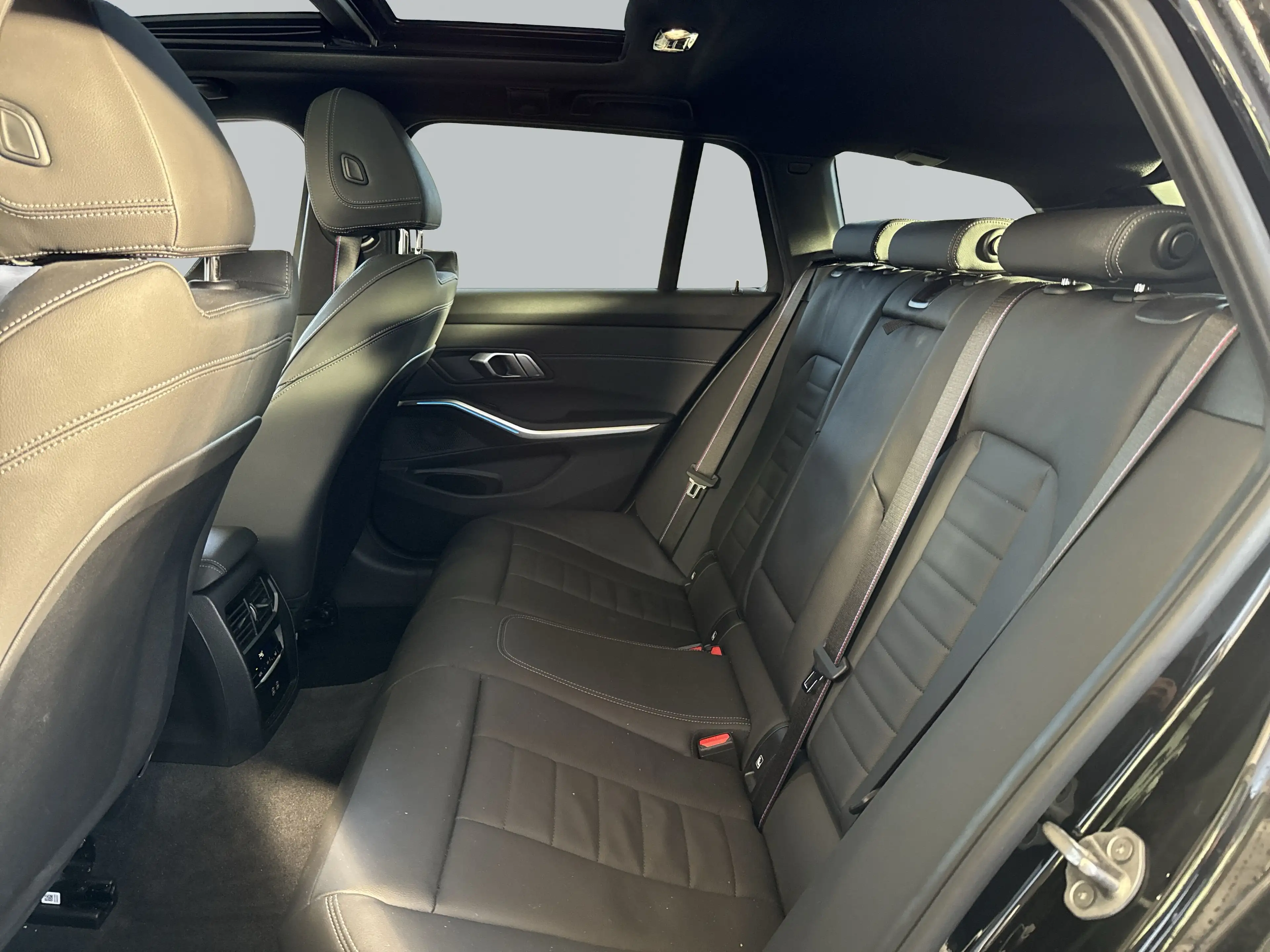 BMW 340 M340d xDrive Touring 480€ netto/mtl.*M Sportpaket — photo 9