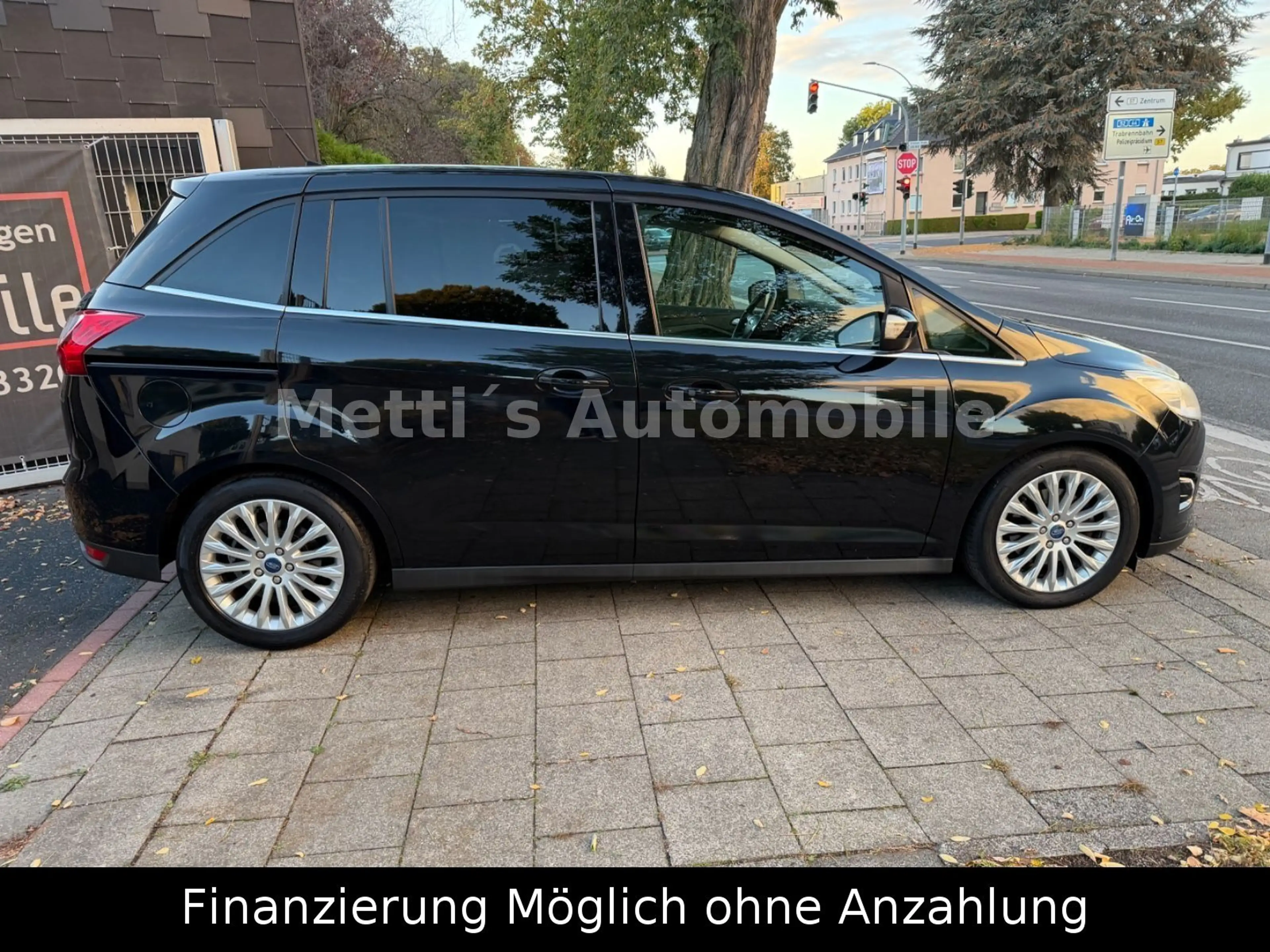 Ford Grand C-Max Grand C-MAX Titanium 1.6/Panorama/Leder/7-Sitzer — photo 4