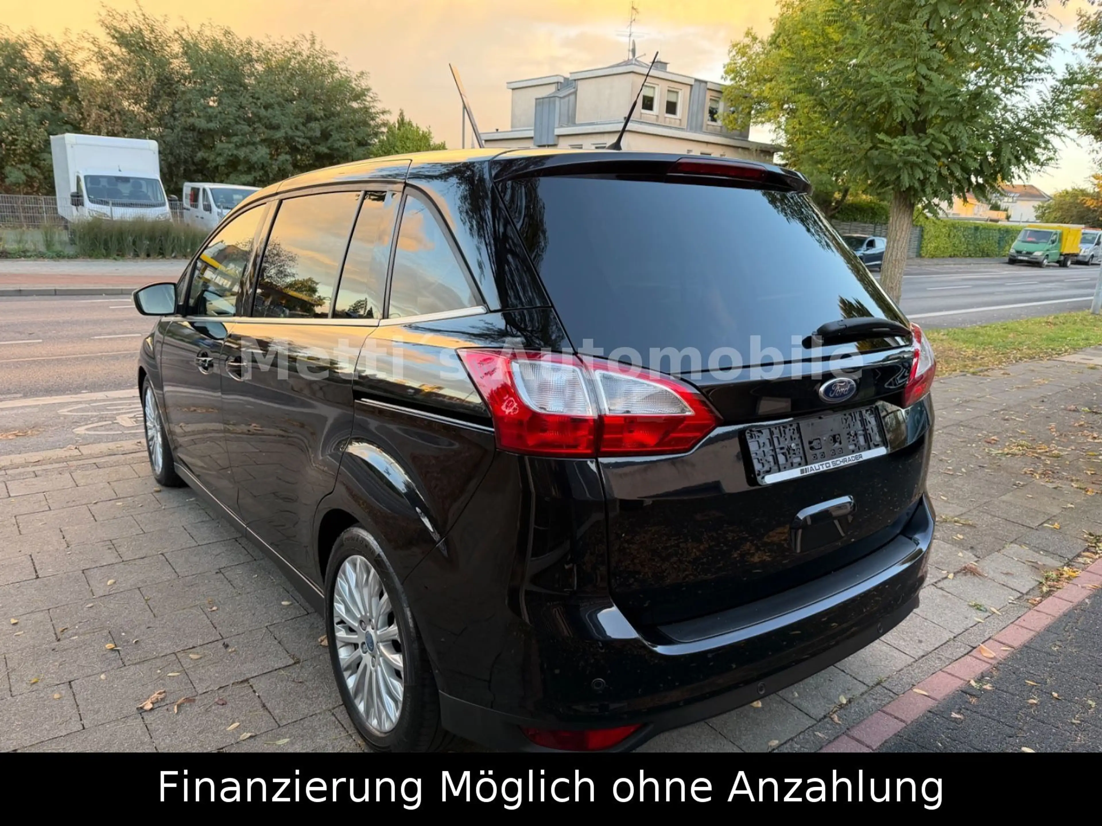 Ford Grand C-Max Grand C-MAX Titanium 1.6/Panorama/Leder/7-Sitzer — photo 6