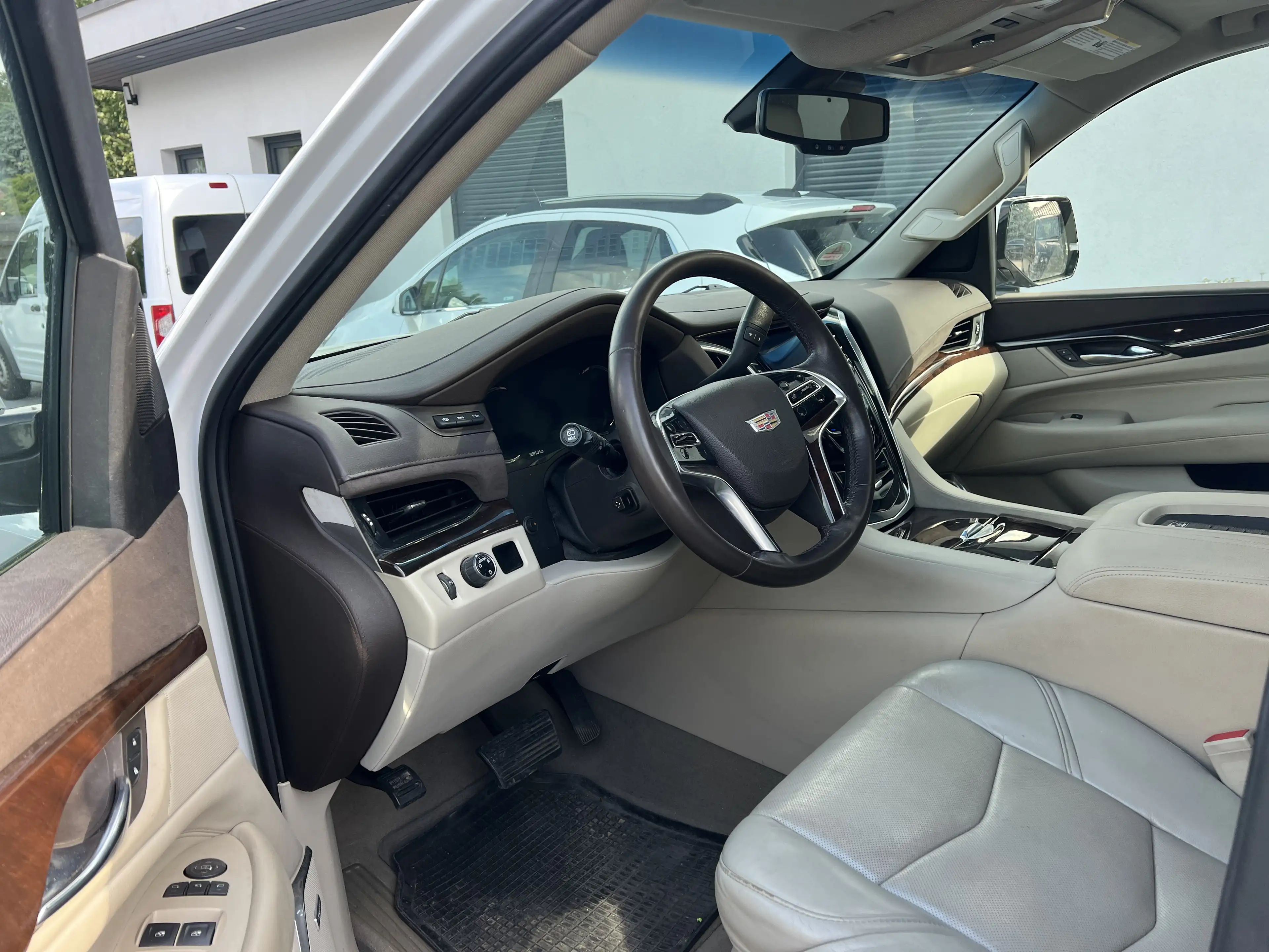 Cadillac Escalade Escalade 6.2 V8 ESV Premium Leder LED Navi — photo 6