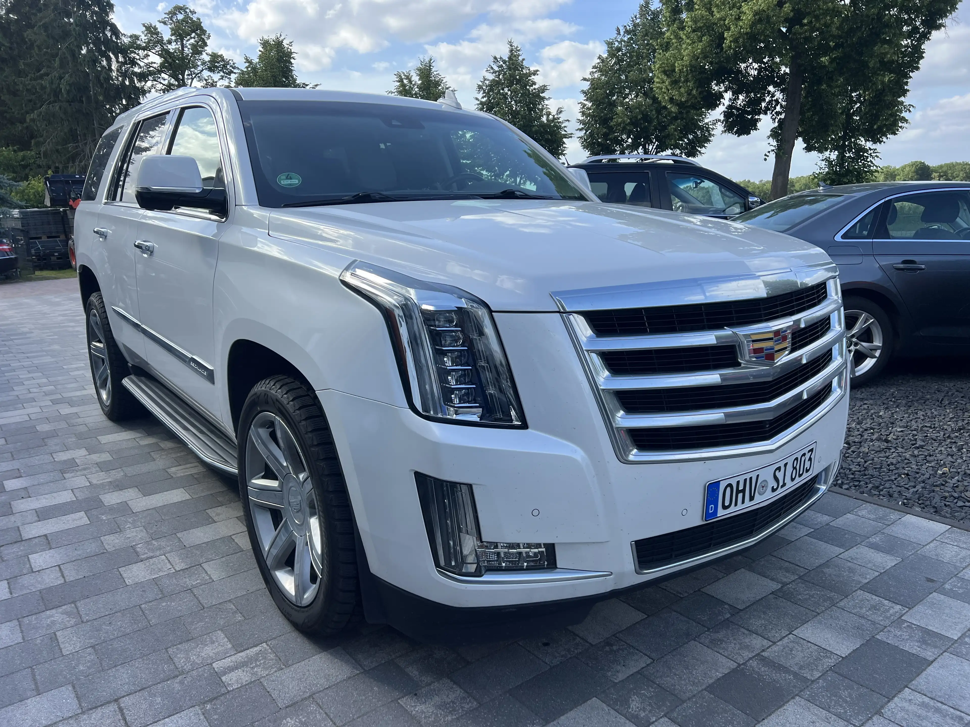 Cadillac Escalade Escalade 6.2 V8 ESV Premium Leder LED Navi — photo 4