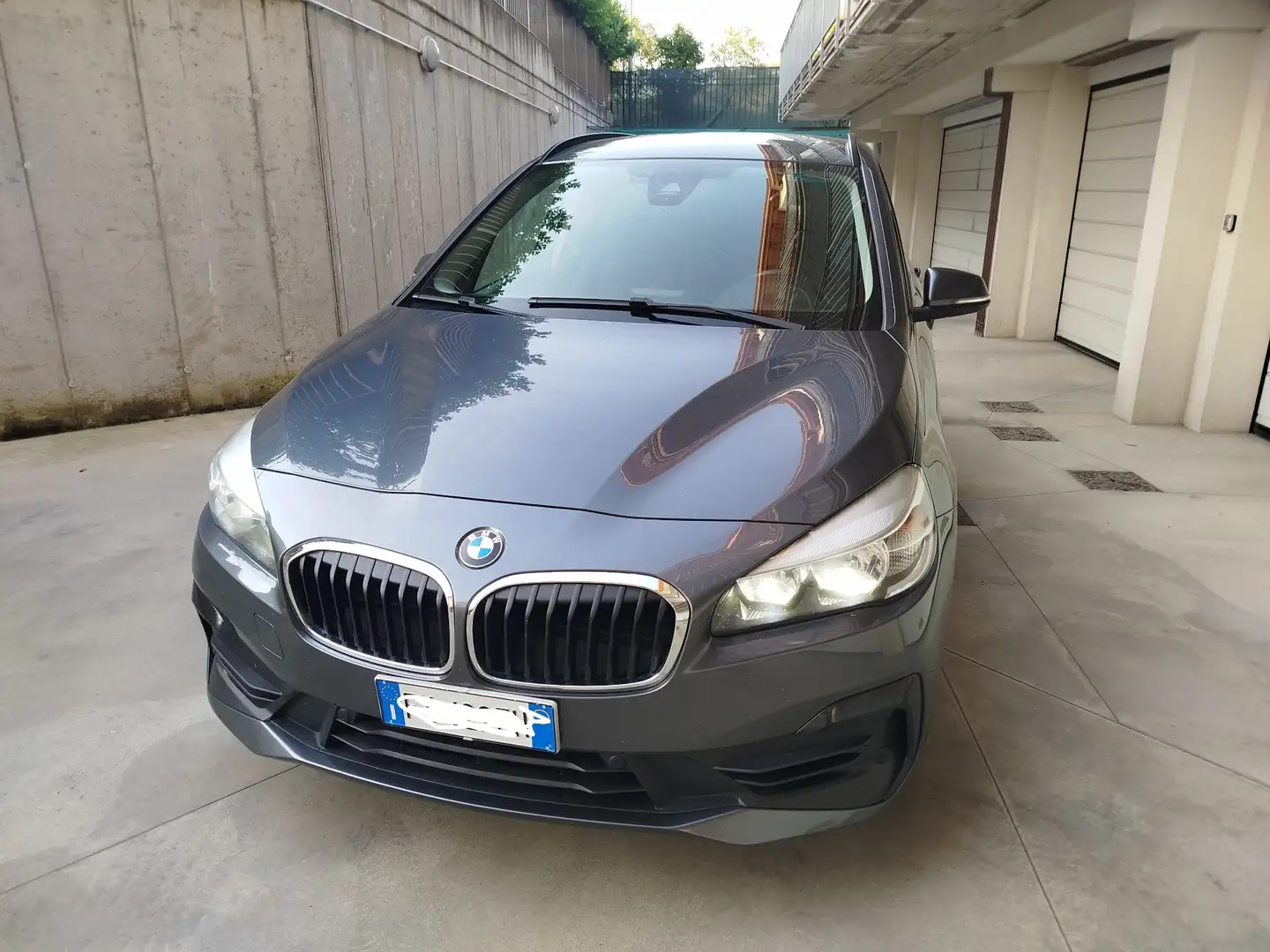 BMW 216 Serie 2 - 216d - Gran Tourer Business 7 posti Gris - 1