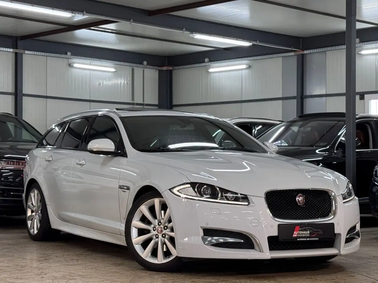 Jaguar XF