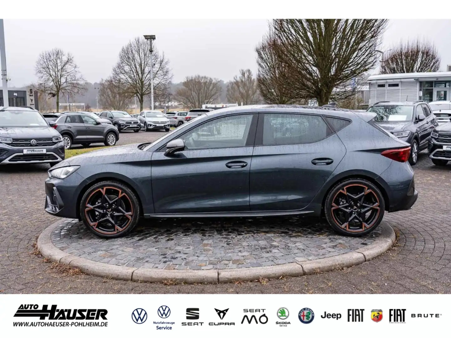 CUPRA Leon 1.5 eTSI DSG DCC SENNHEISER NAVI KAMERA PARK ACC L Grau - 2